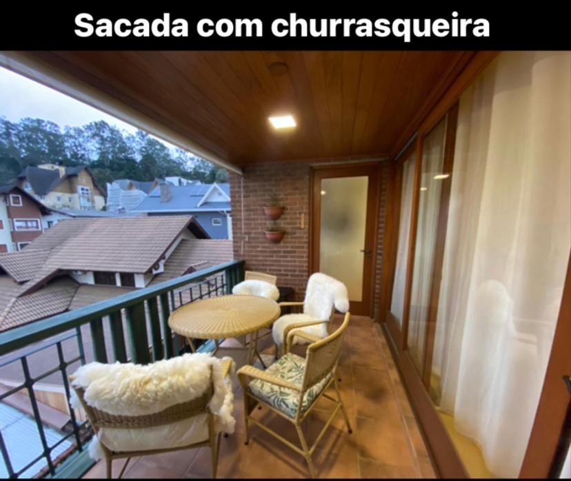 LUXUOSO APT ALMERIS PECCIN no Centro de GRAMADO