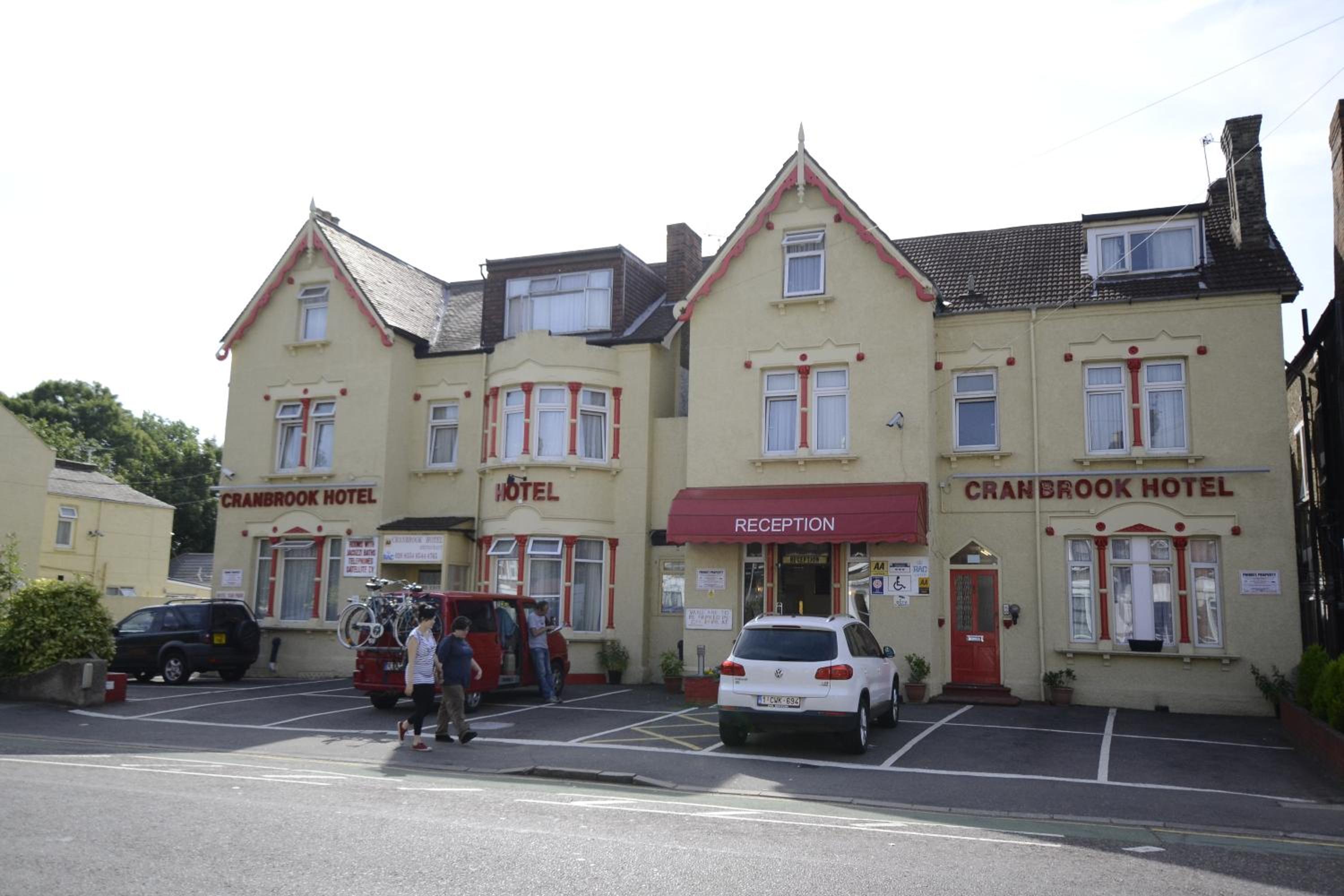 Ilford Vacations - Cranbrook Hotel - Property Image 5