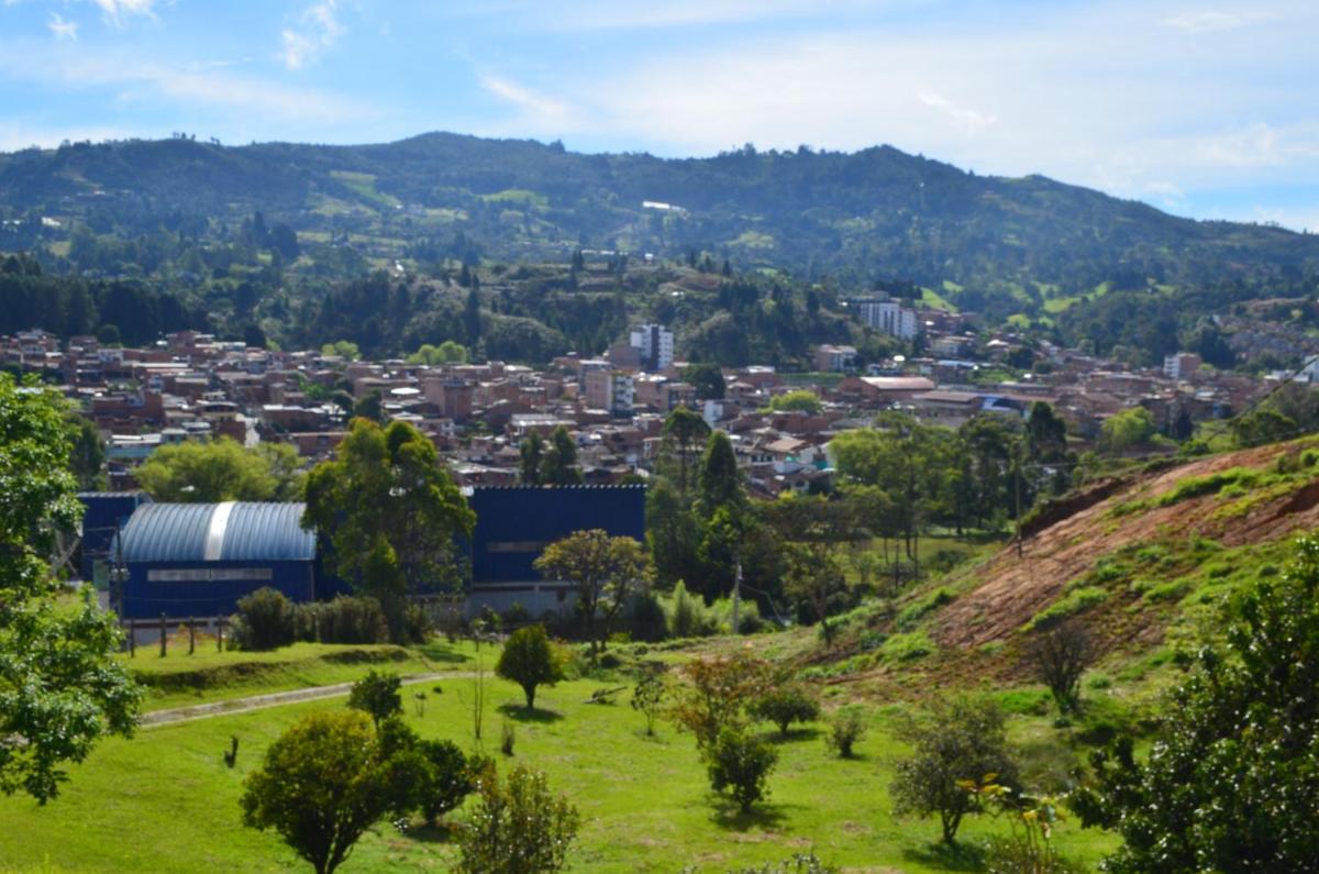Akasha Encuentro Finca cerca a Medellín.