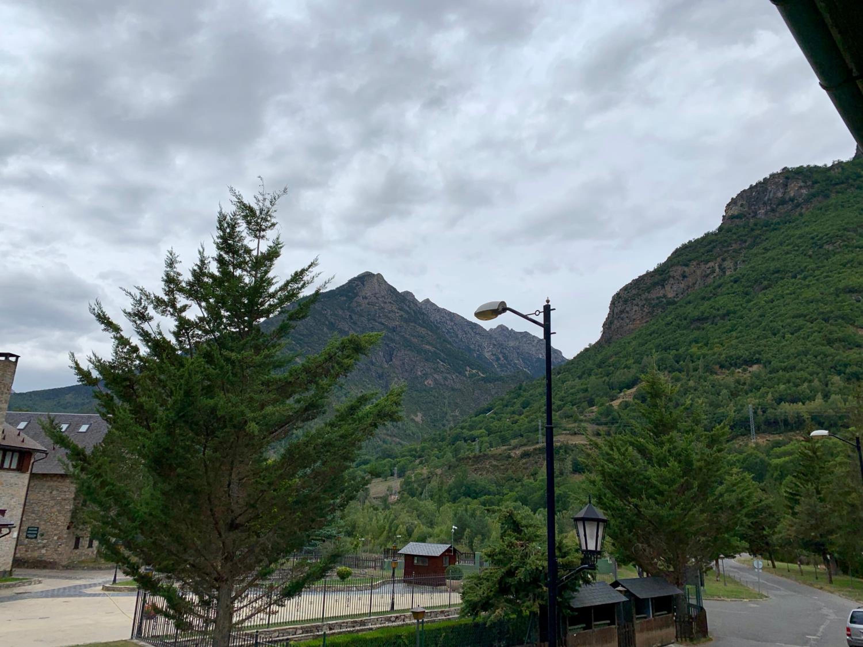 BPIRINEOS-Albares