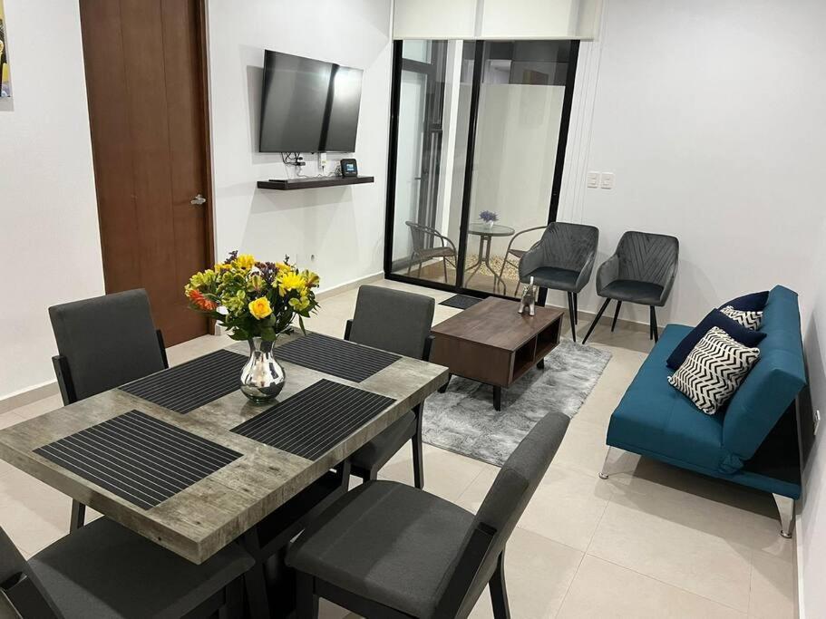 New & beautiful apartment GF with private pool view 3
