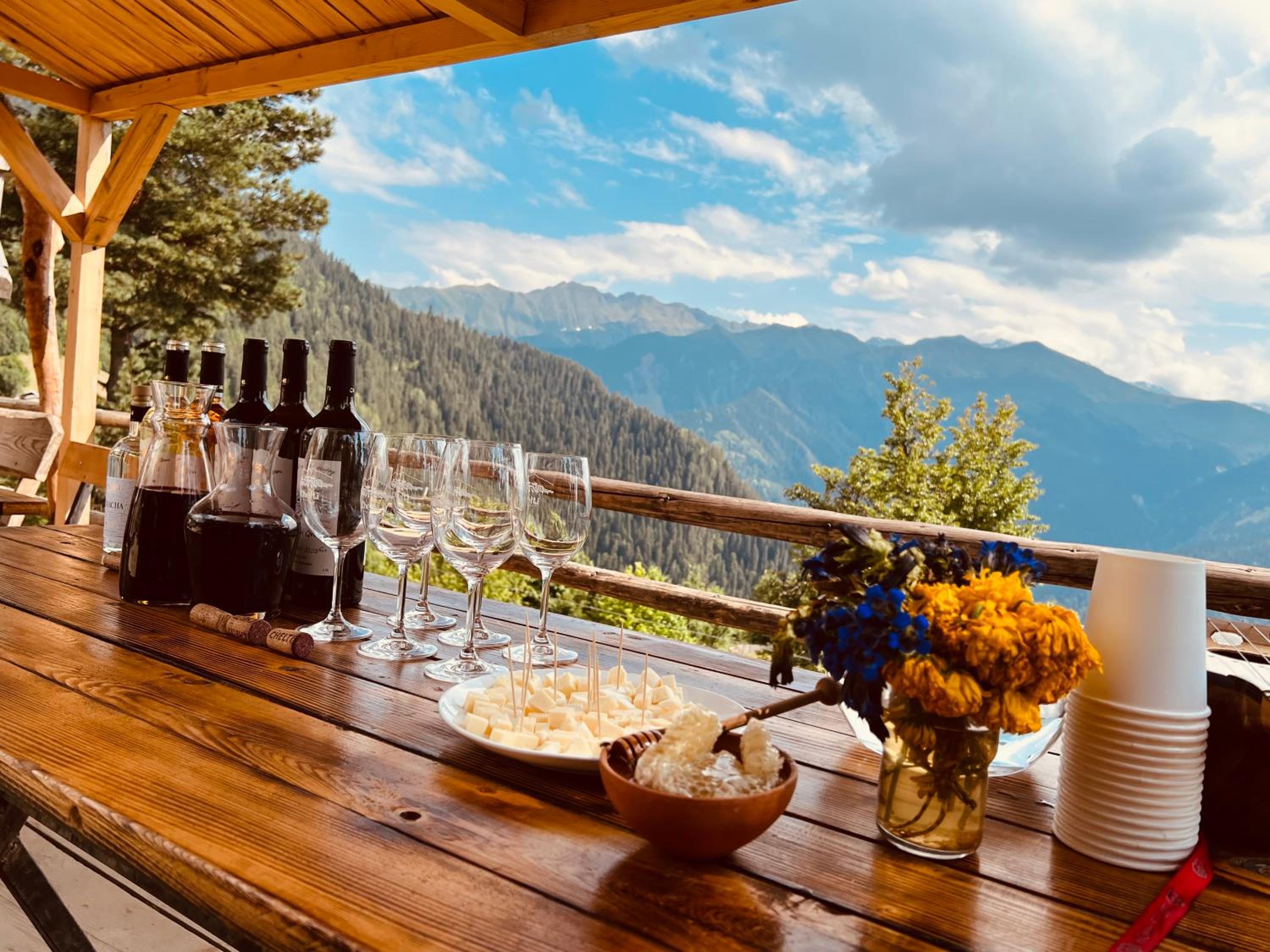 Heshkili huts and cabins Svaneti