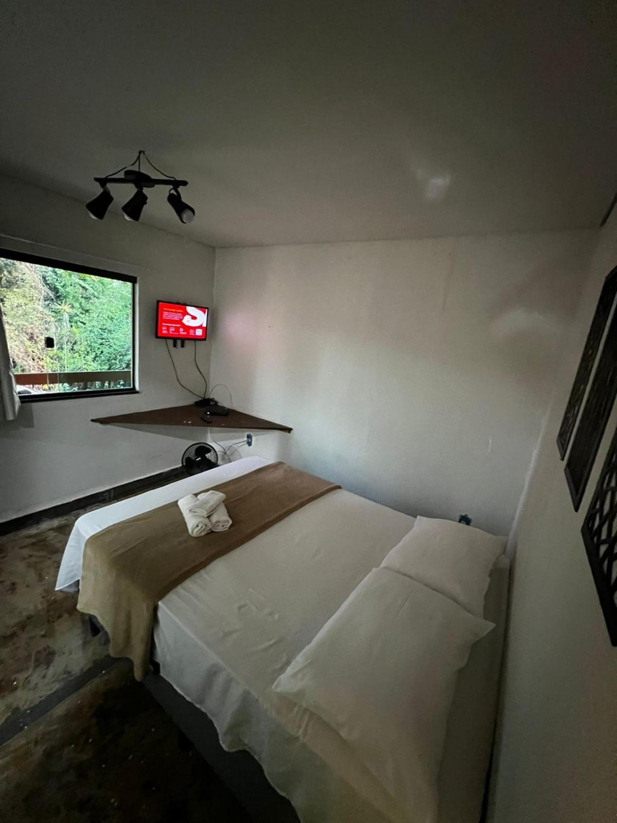 Casa Amarela Cipó Suítes e Cipó Kombi VIP 600m centro Serra do Cipó