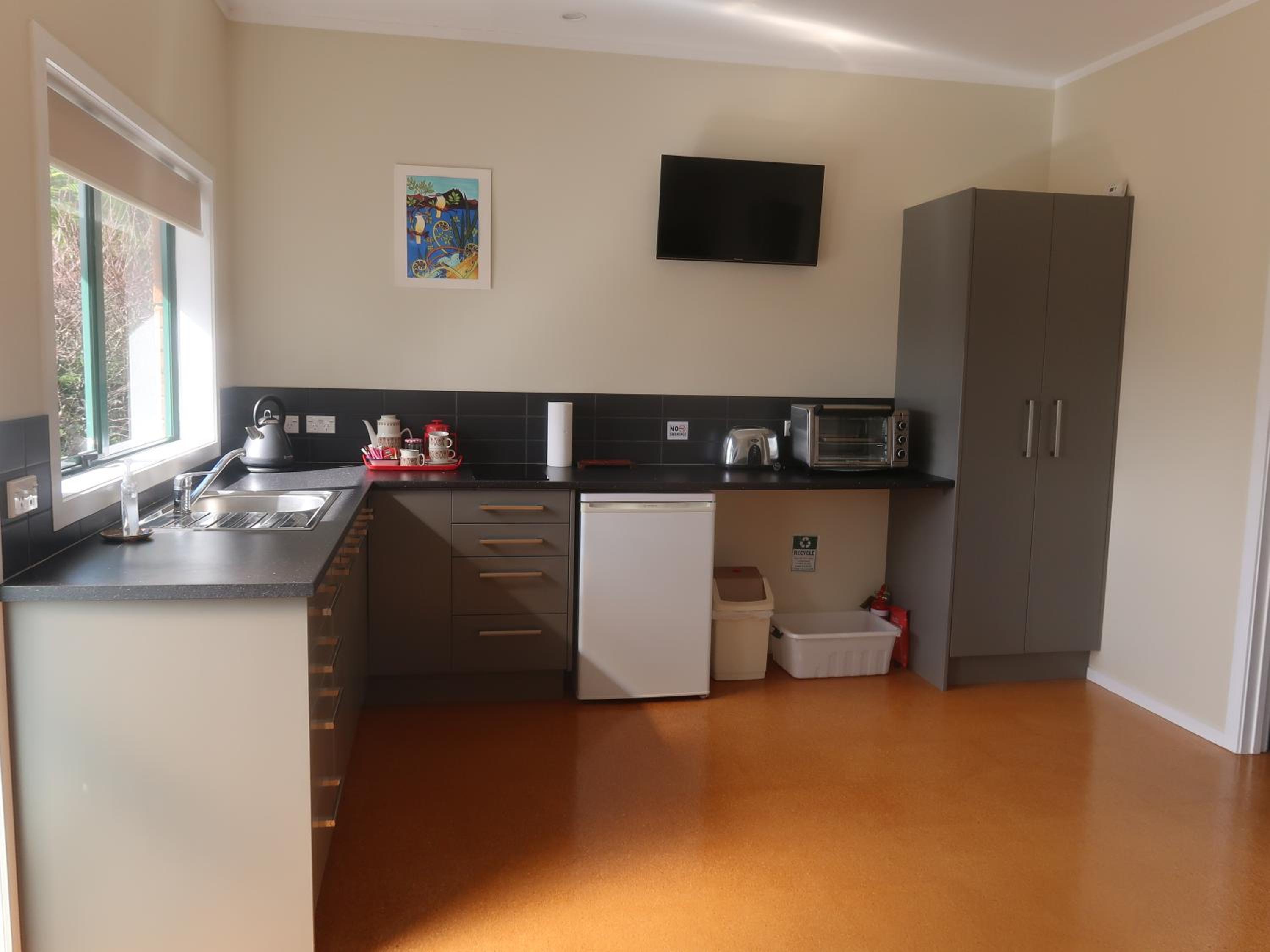 Cosy Nights - modern, self-contained with parking view 4