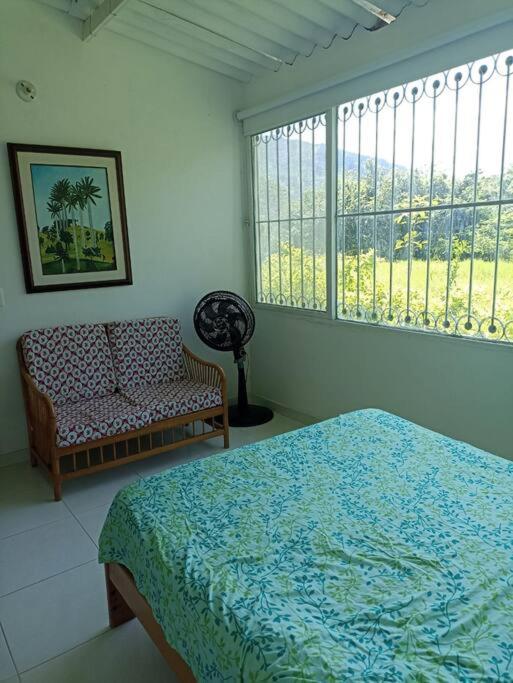 VILLETA, CASA CAMPESTRE CERCA DE PAYANDE