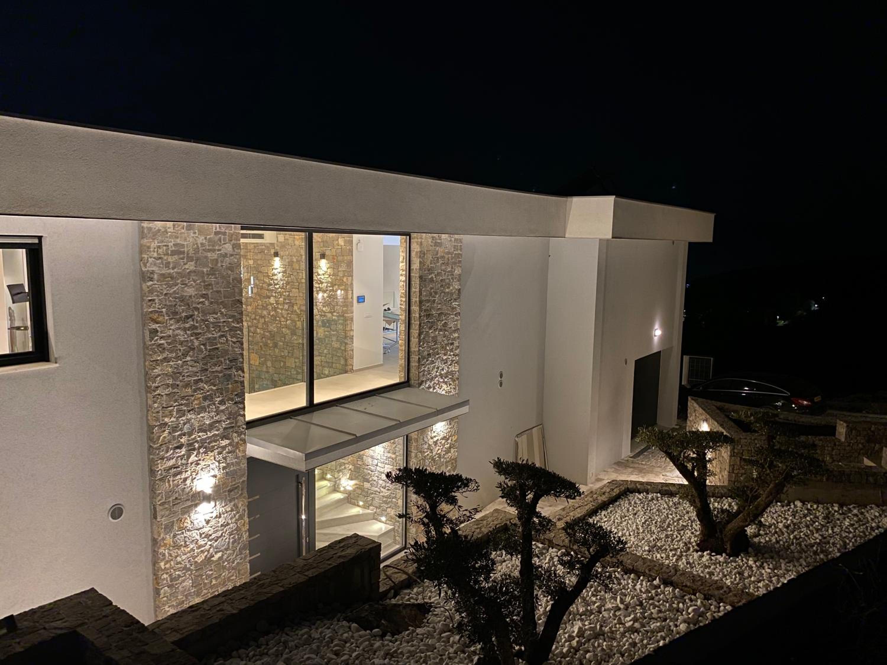 Brand new - ultra luxury villa Lavender Boka Hill view 5