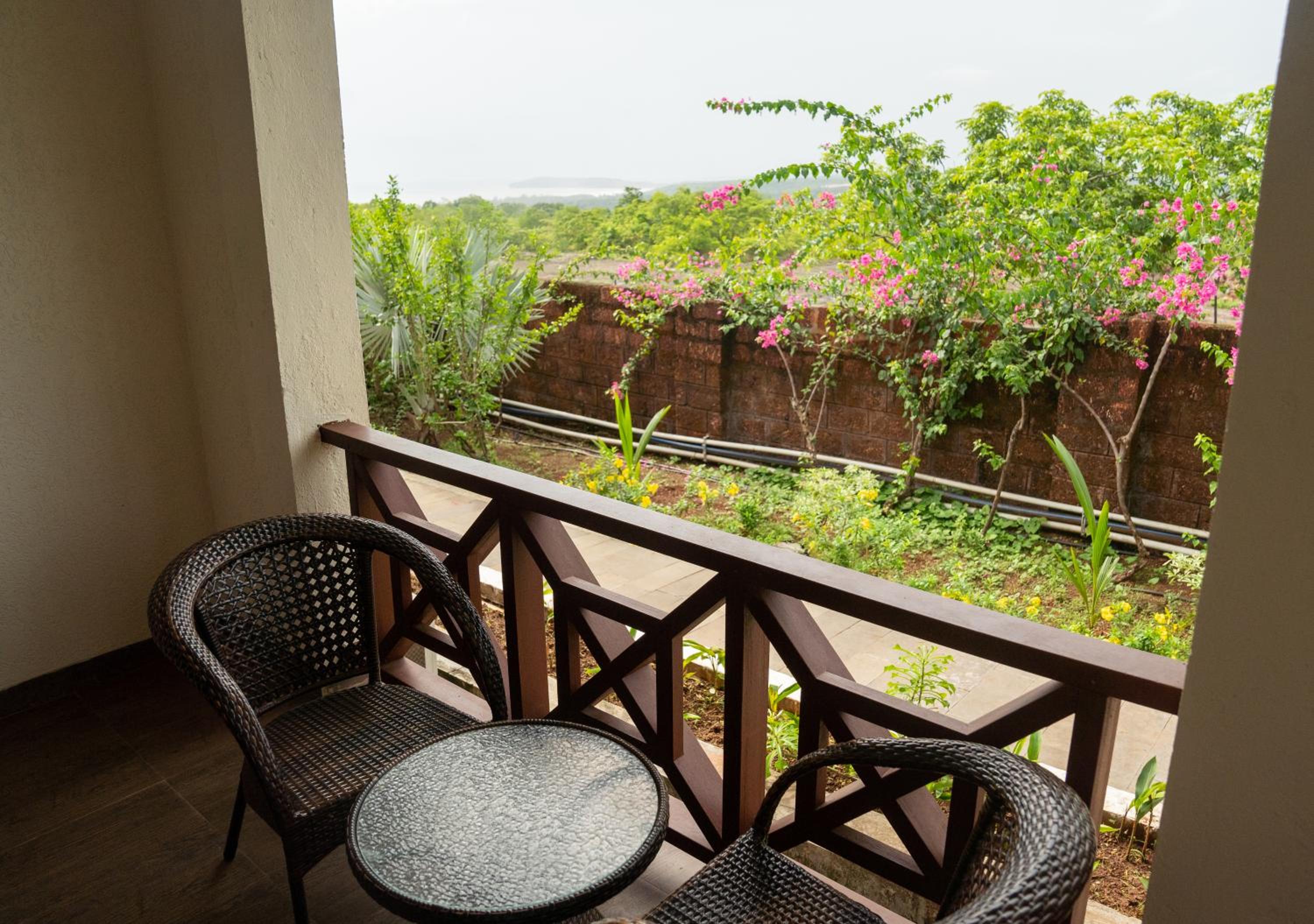 Greenleaf The Resort & Spa, Ganpatipule