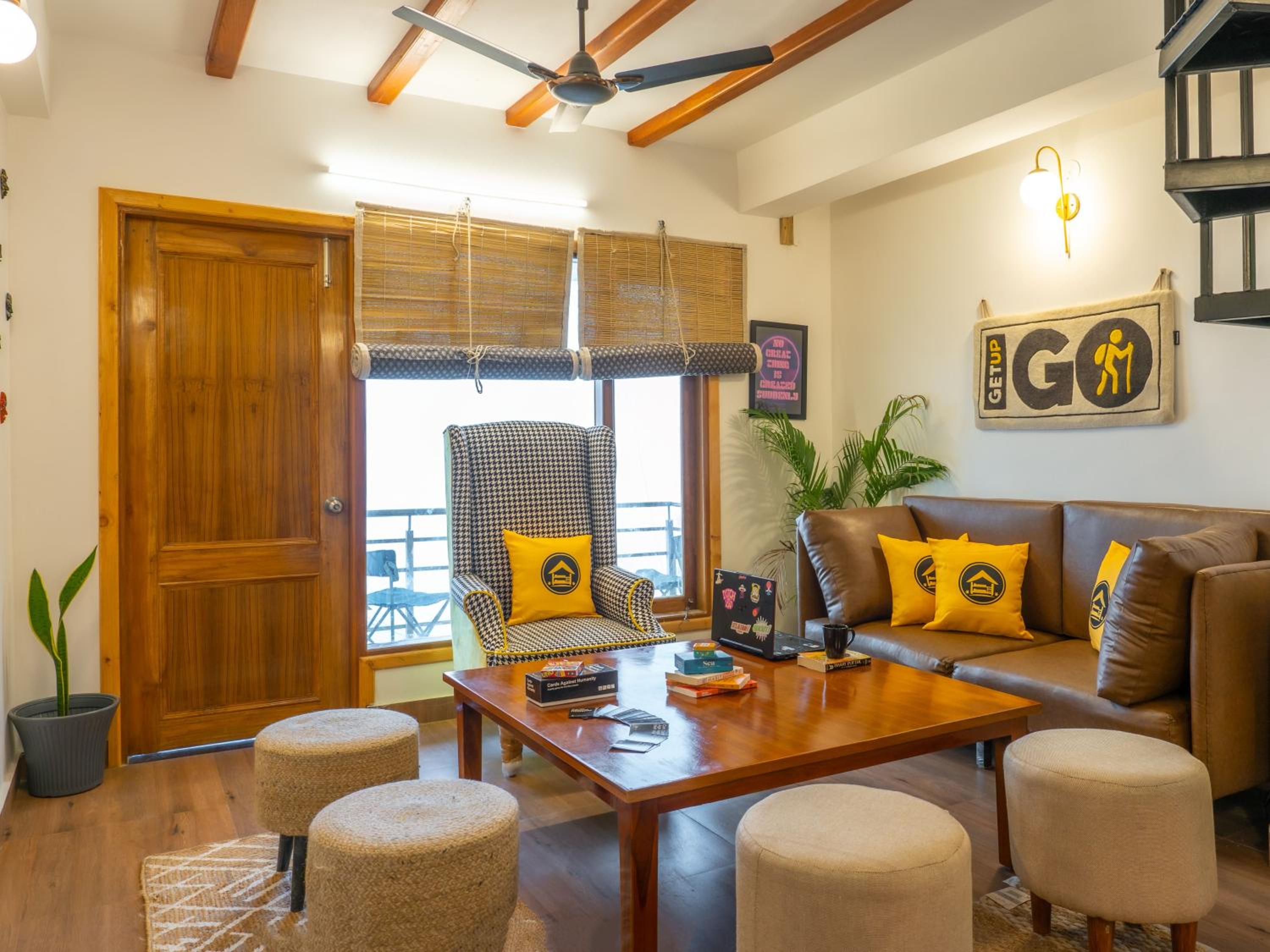 lounge