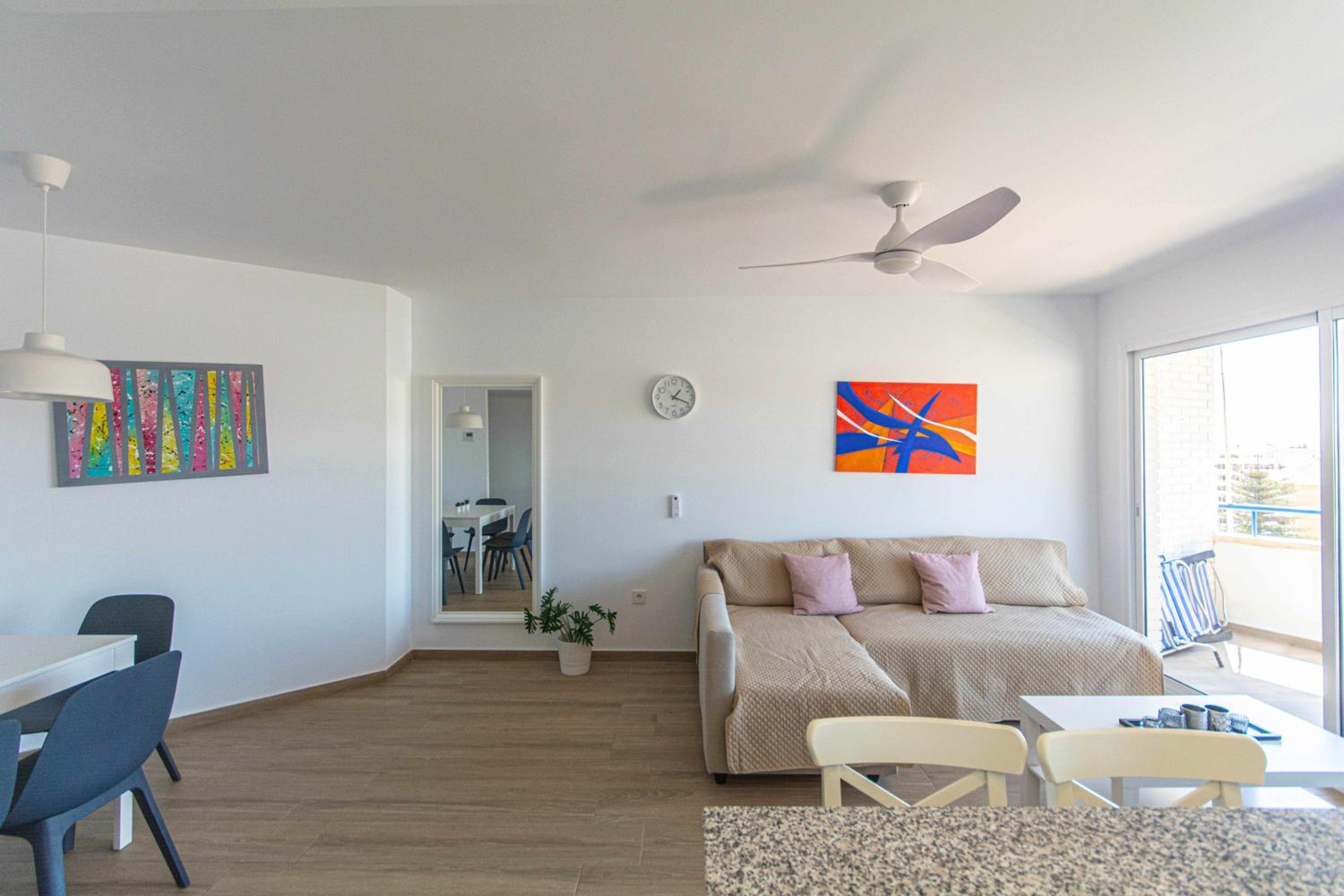 Lisasol. Apartamento con vistas al mar.