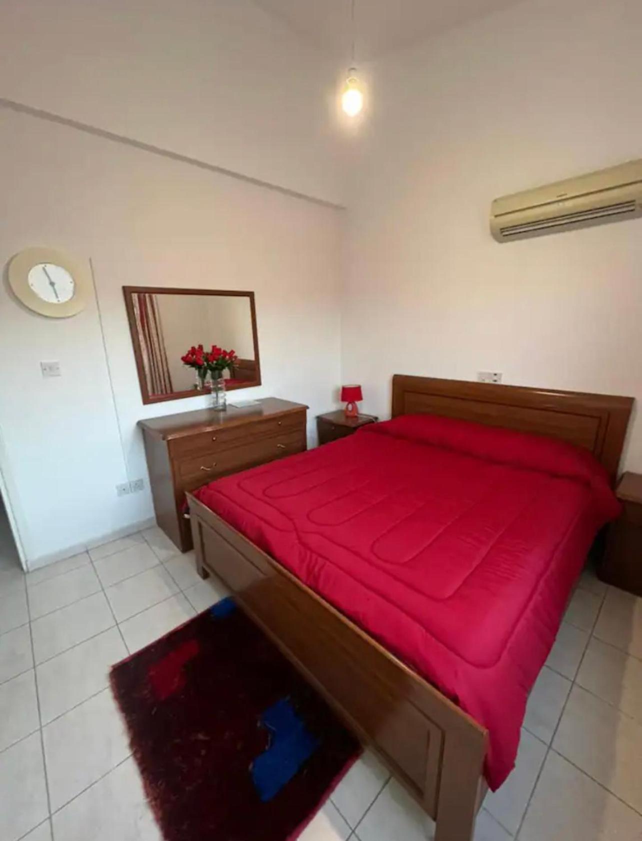 Marias Spacious Aparment