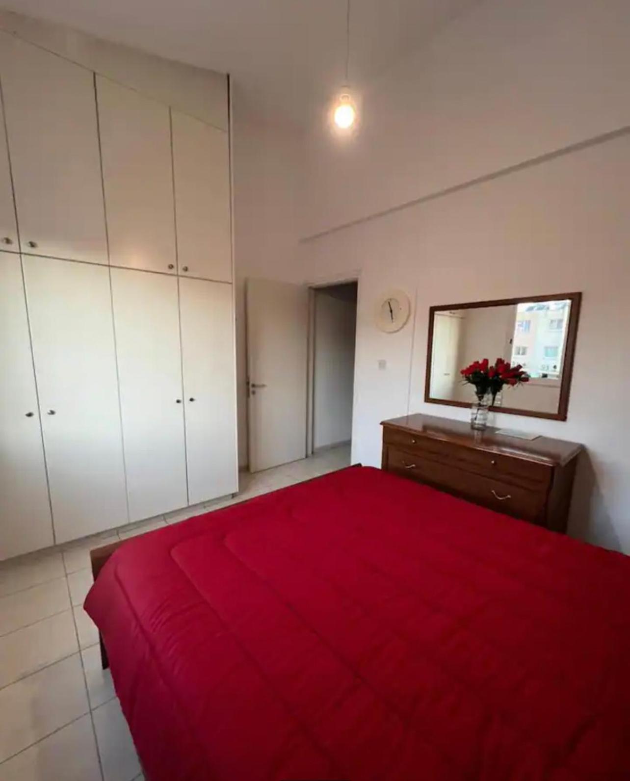 Marias Spacious Aparment