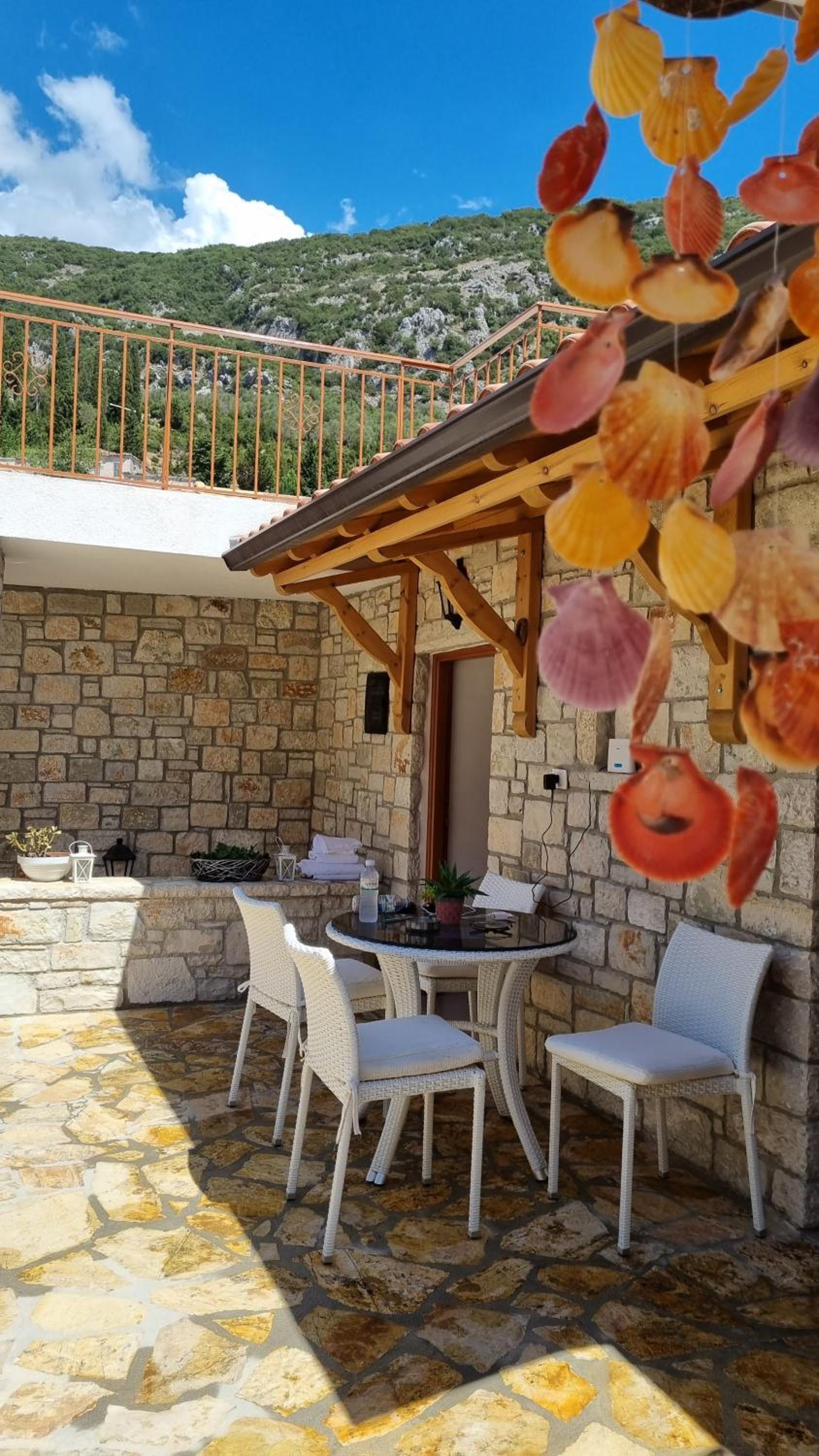 Villa Porta Qeparo