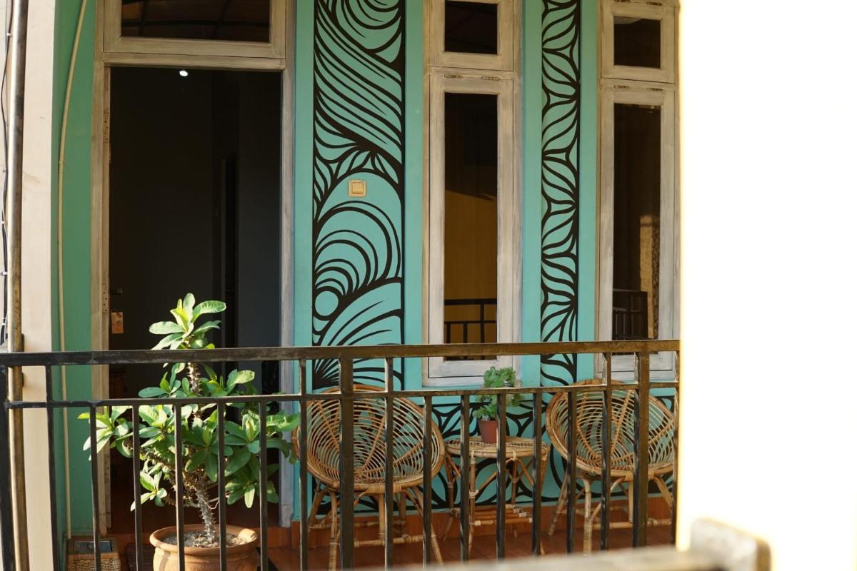 balcony
