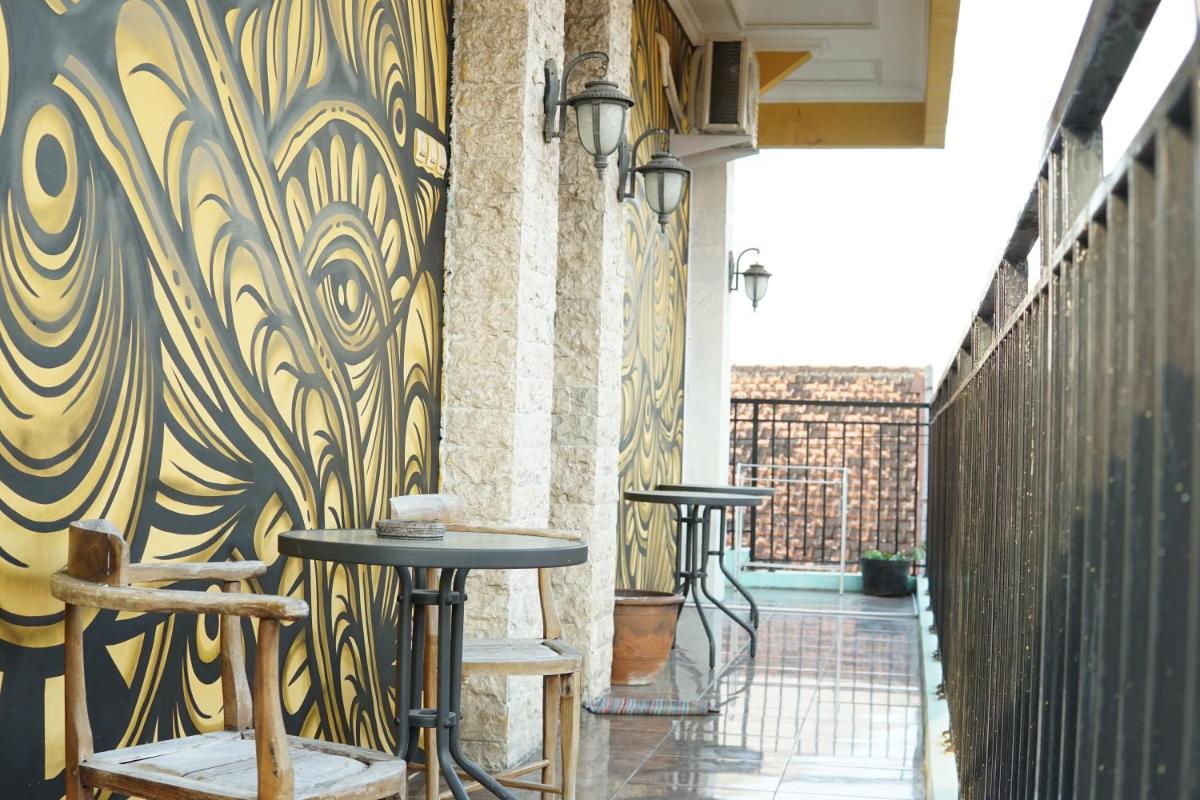 balcony