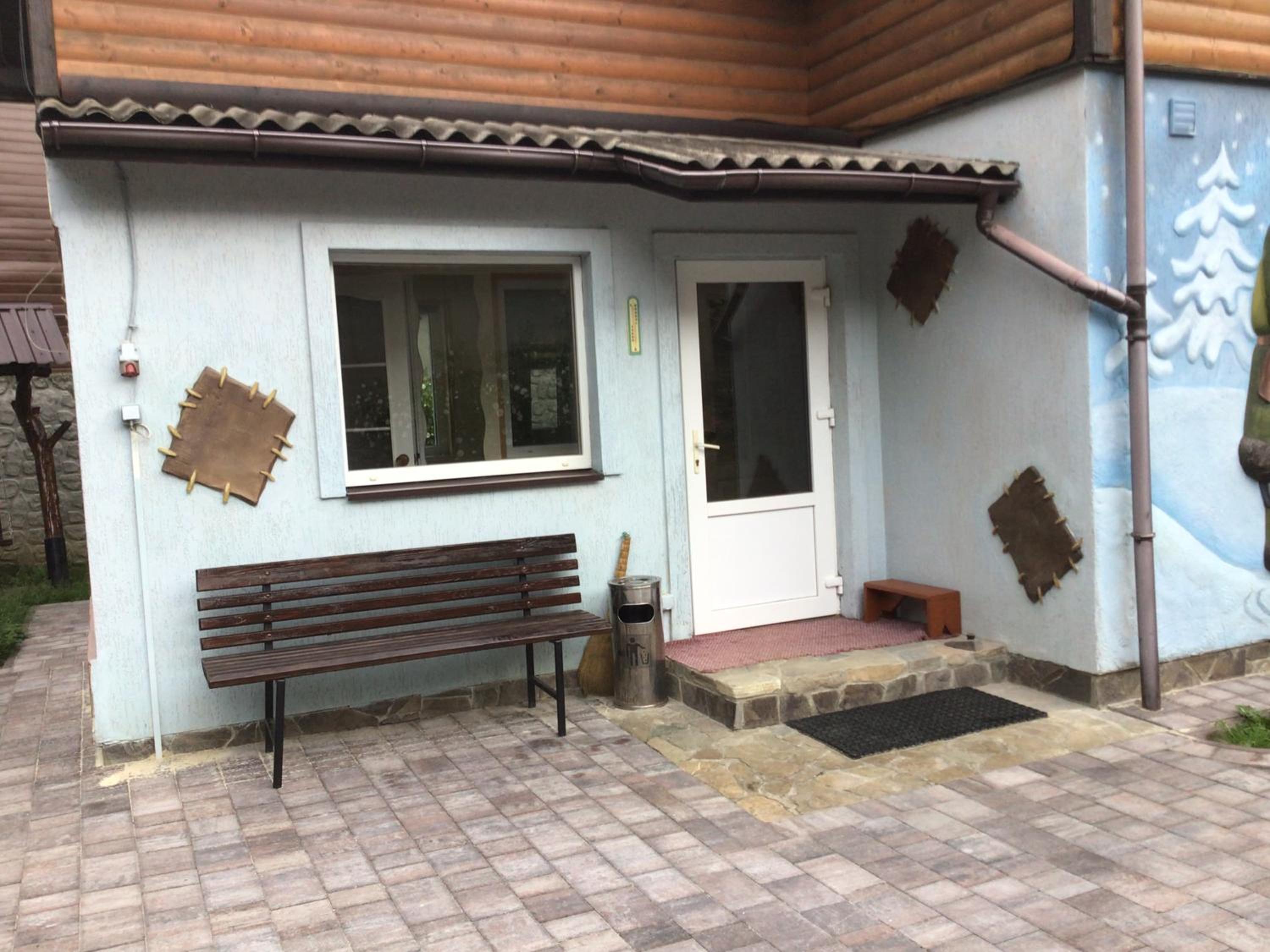 Photo 16