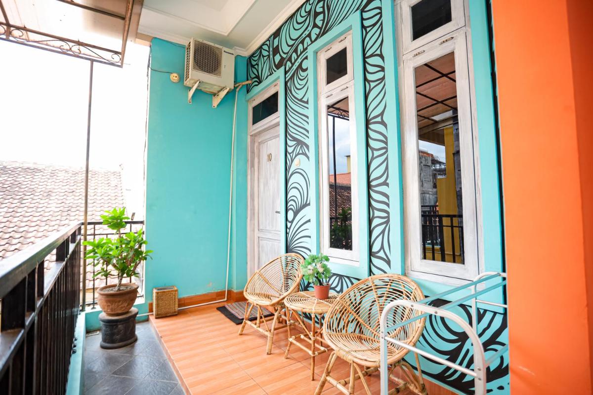 balcony