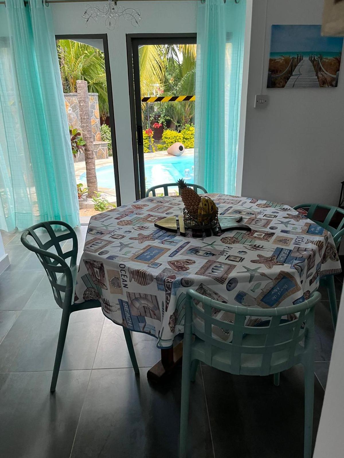 Villa Tourelle of Paradise with Private Heated Pool may-Aug