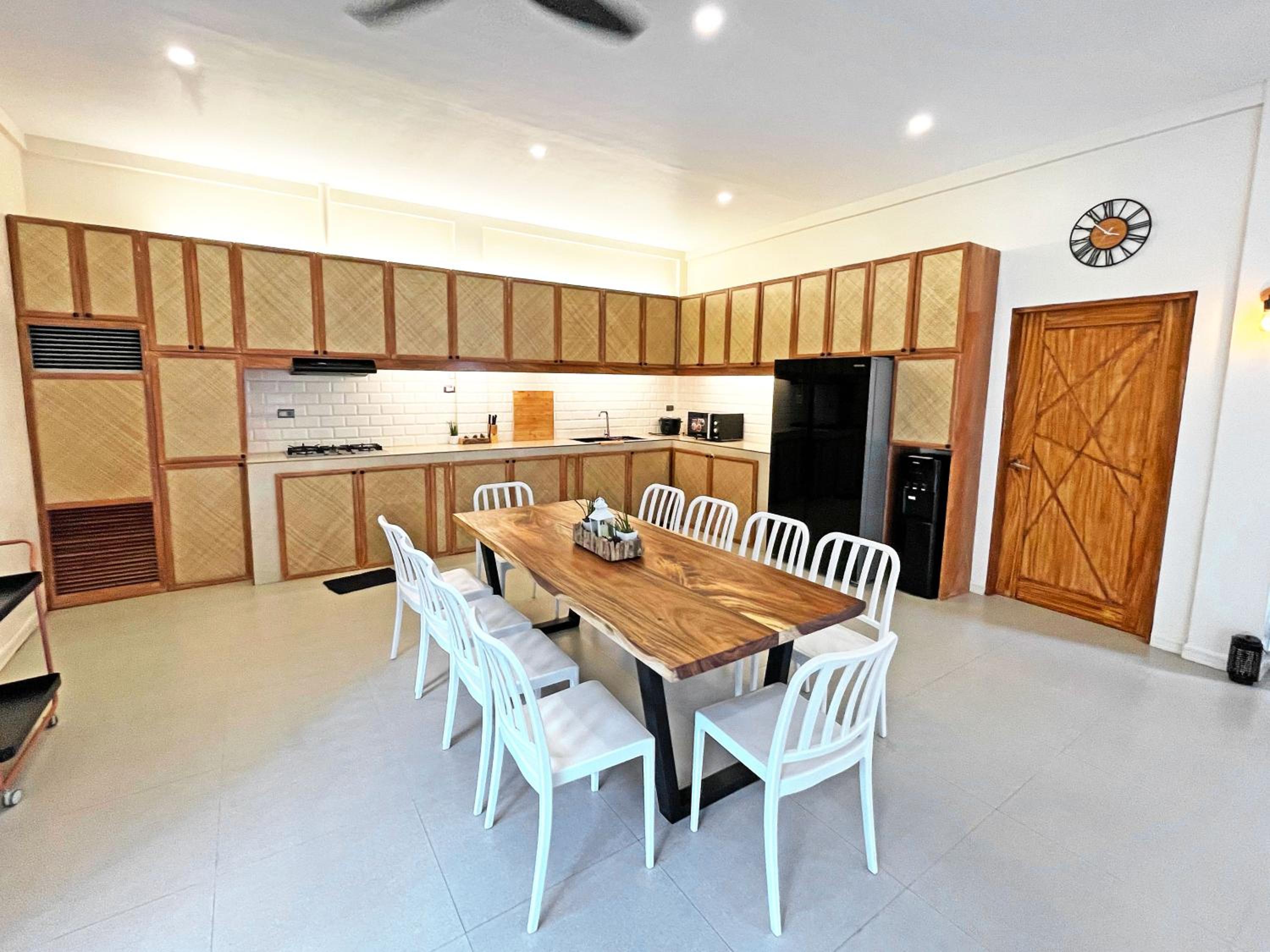 Tagaytay Vacations - VYU PRIVATE VILLA - TAGAYTAY - Property Image 16