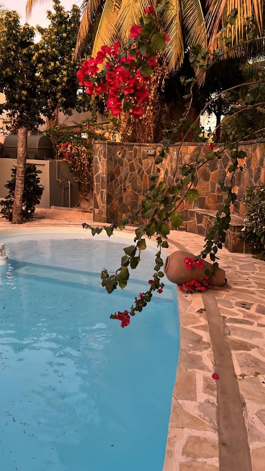 Villa Tourelle of Paradise with Private Heated Pool may-Aug