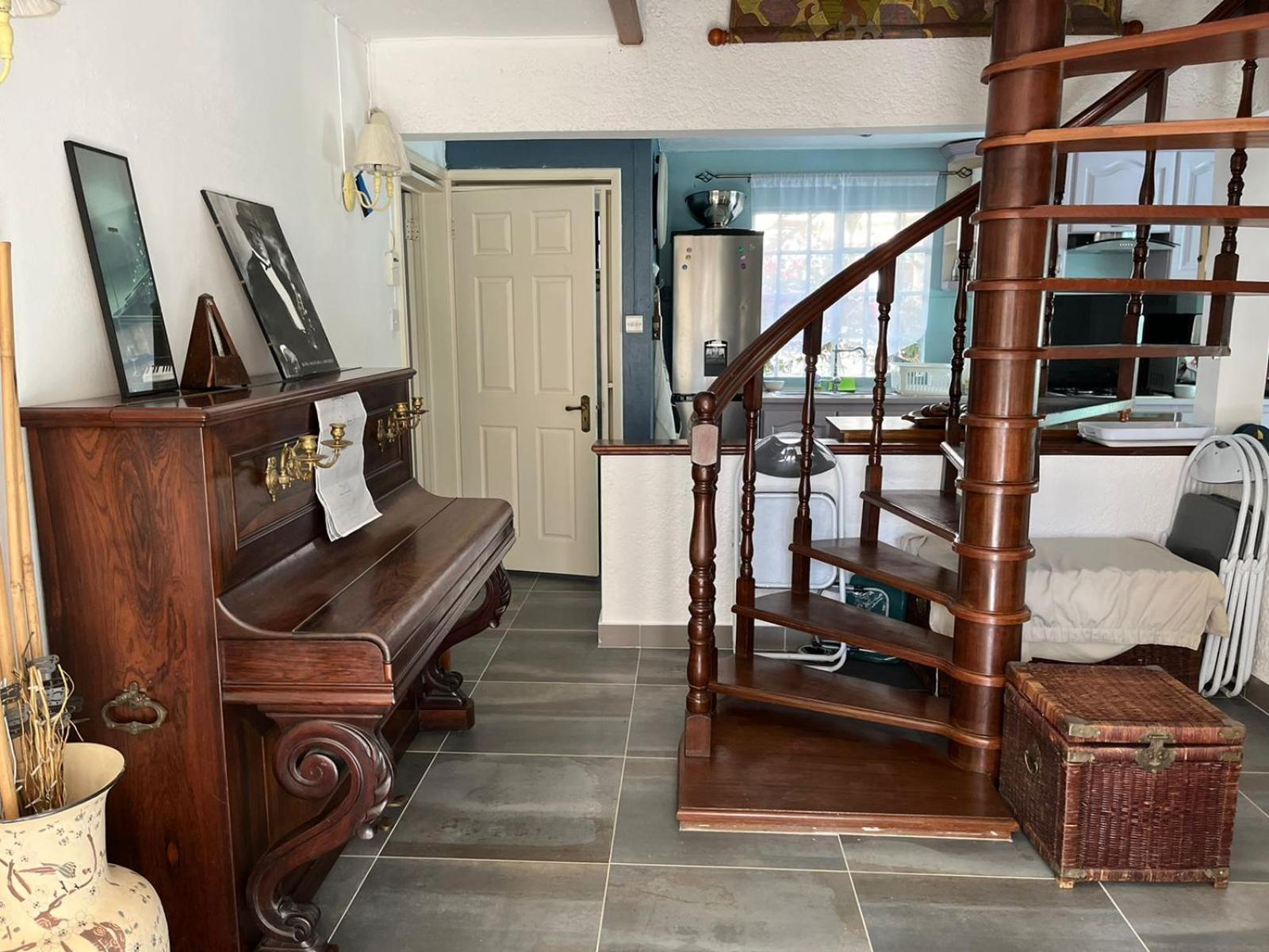 Villa Tourelle of Paradise with Private Heated Pool may-Aug