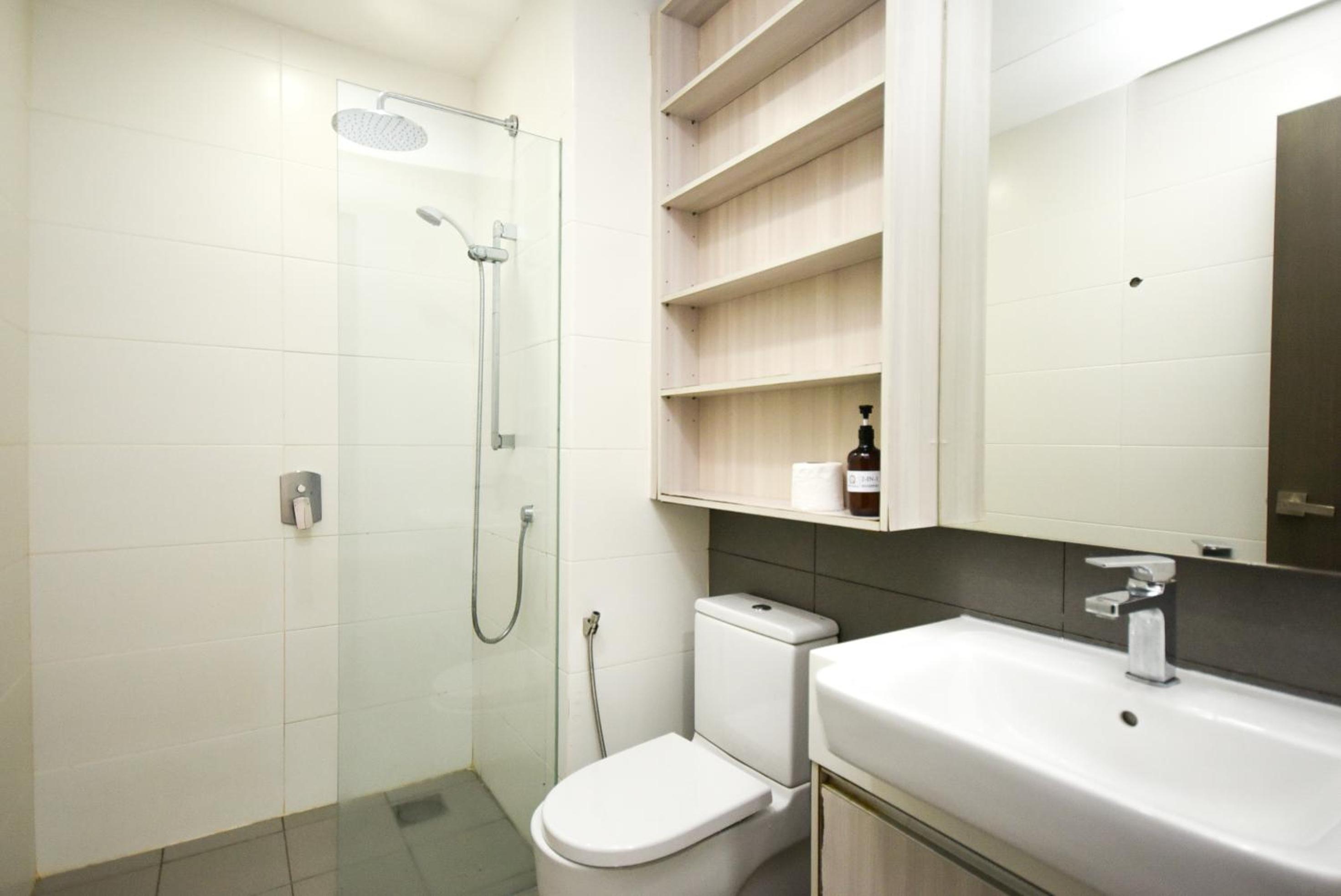 Suasana Residence by Nest Home