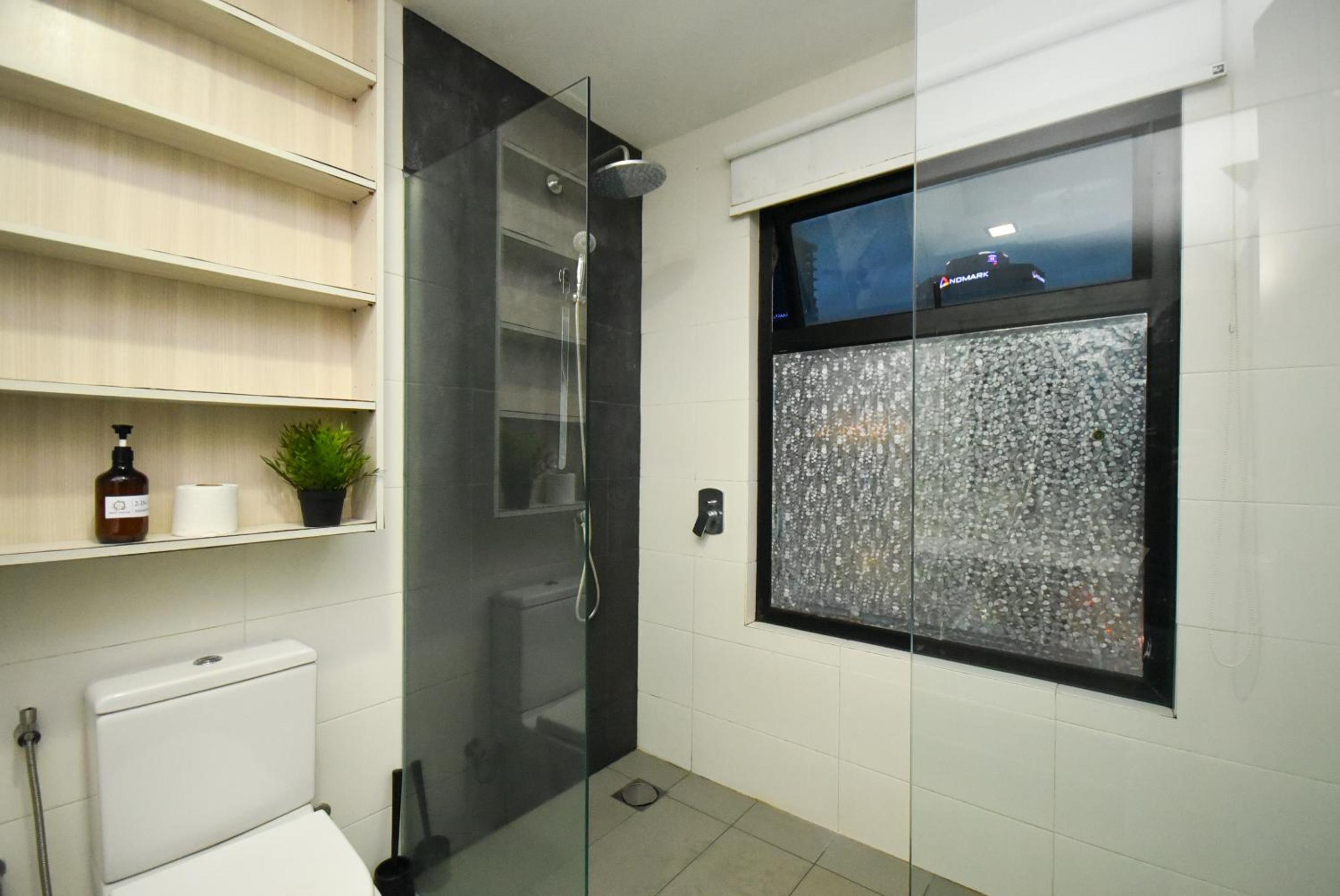 Suasana Residence by Nest Home