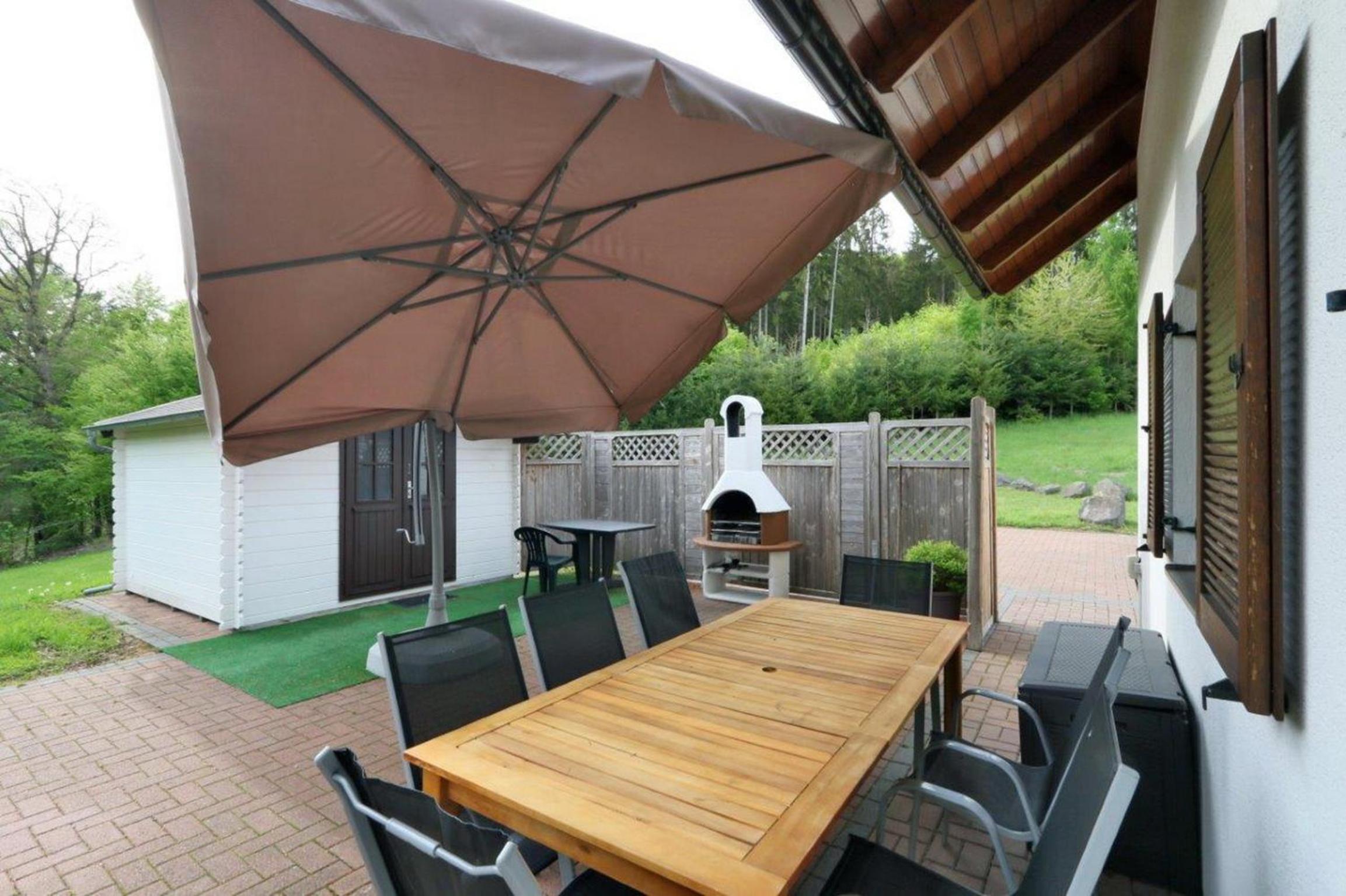 Ferienhaus mit Sauna direkt am Waldrand, See, Wald und Ruhe