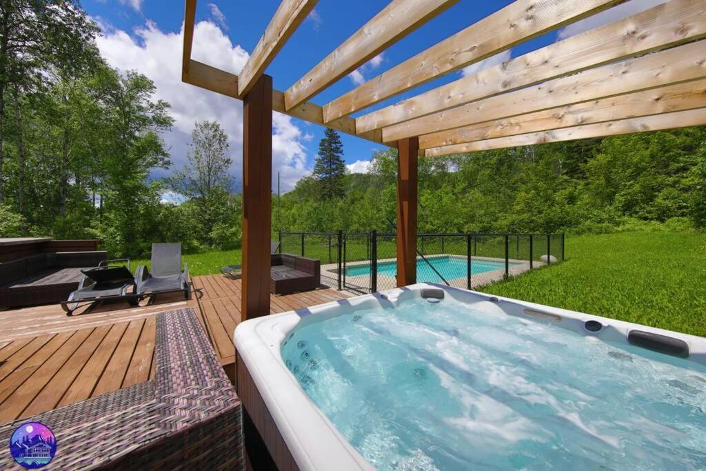 Chalet Le St-Côme - SPA- Billard- PISCINE by Galaxia view 4