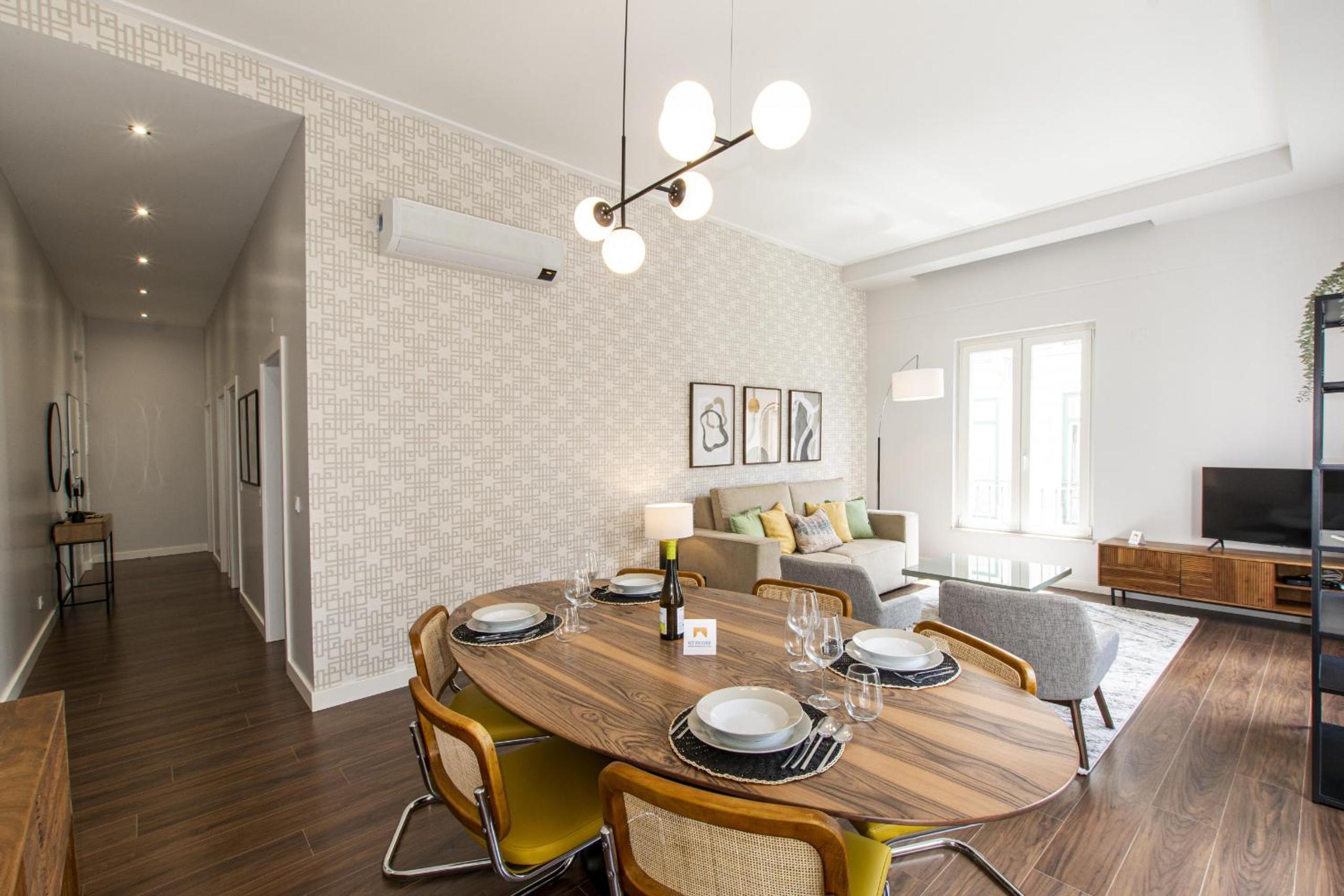 Elegant & Sophisticated Campo Ourique by GT House view 2