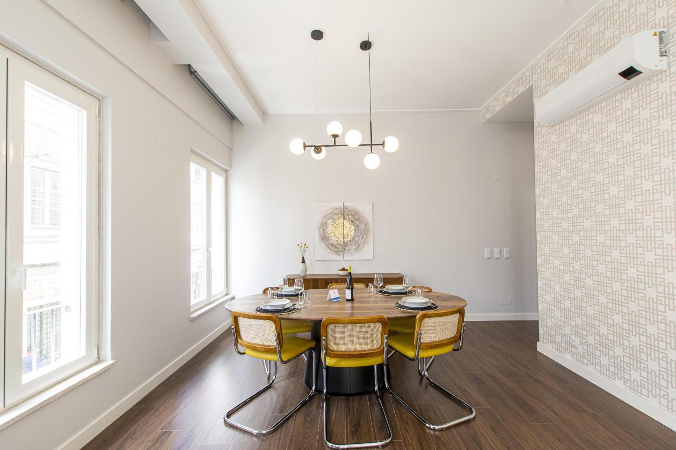 Elegant & Sophisticated Campo Ourique by GT House view 3