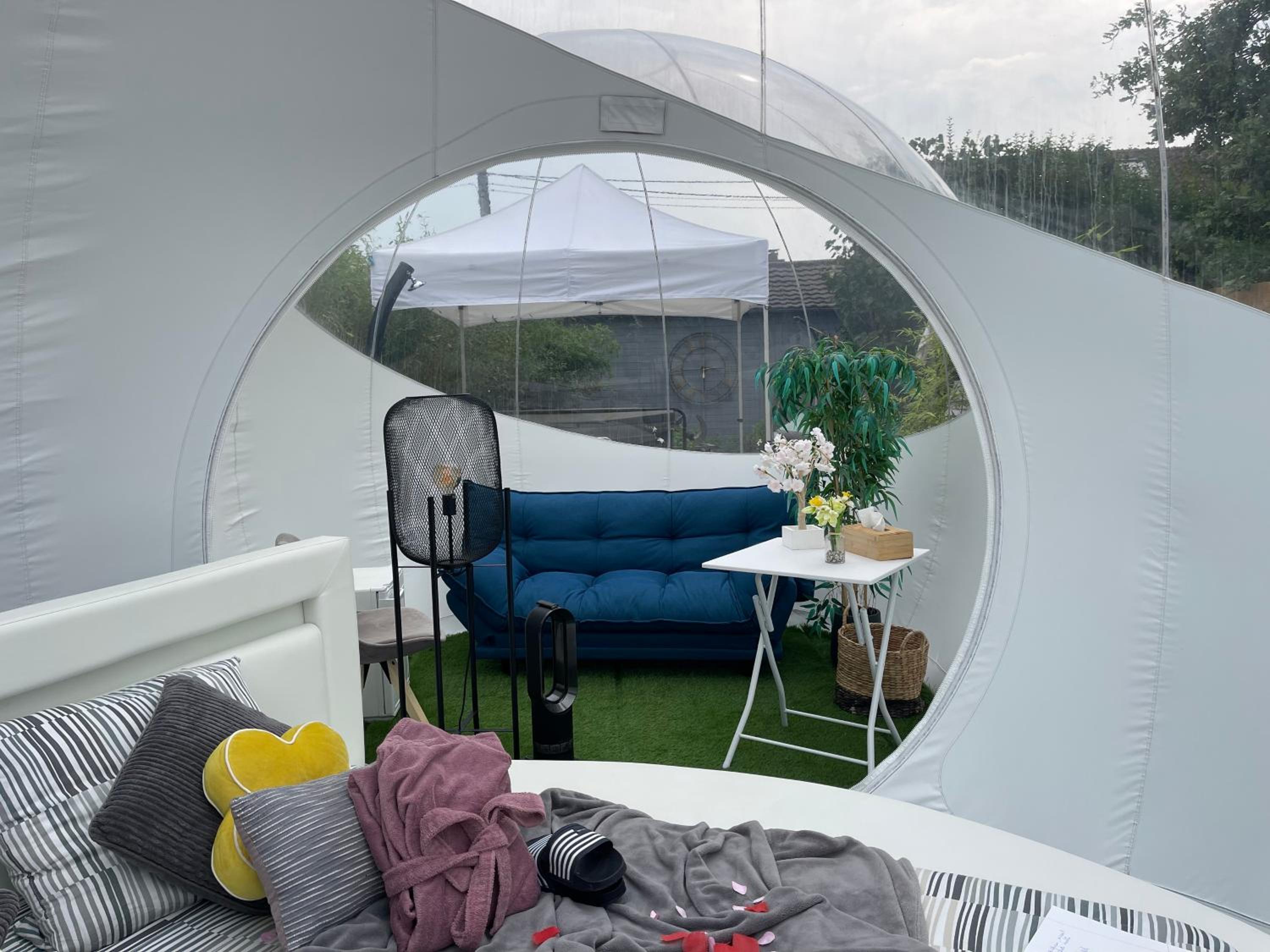 Dôme du puits avec jacuzzi et sauna privatif