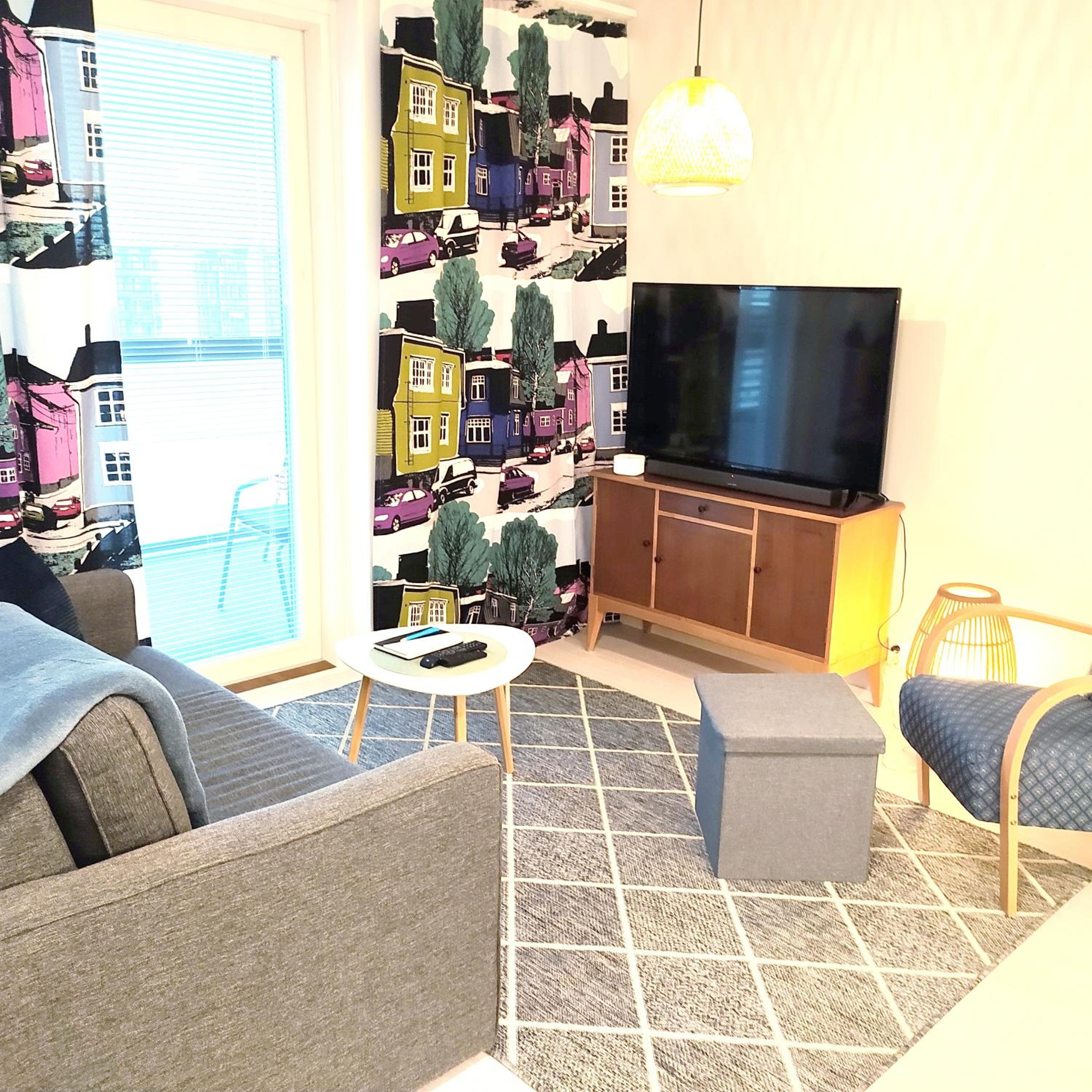 Lovely new city apartment all amenities view 4