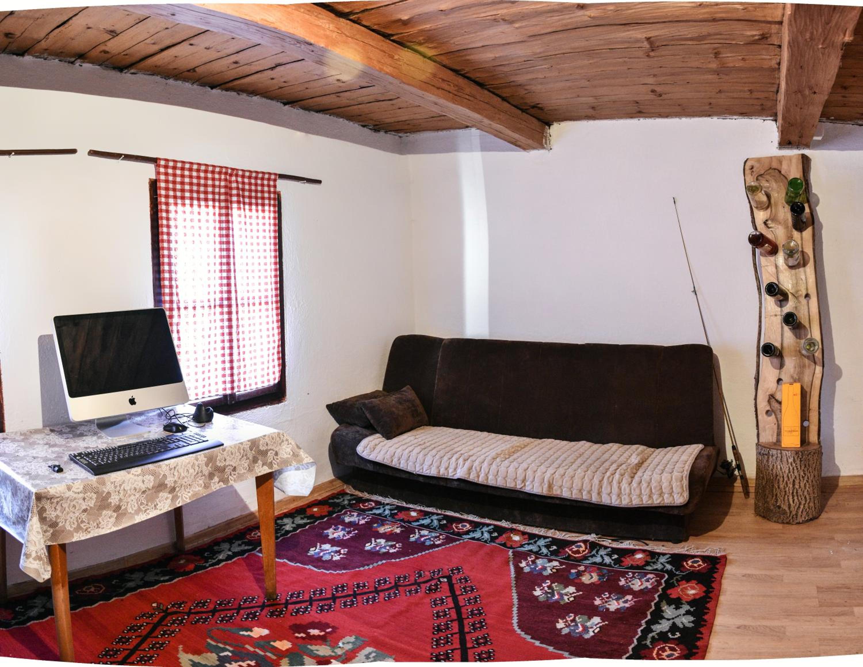 Photo 9