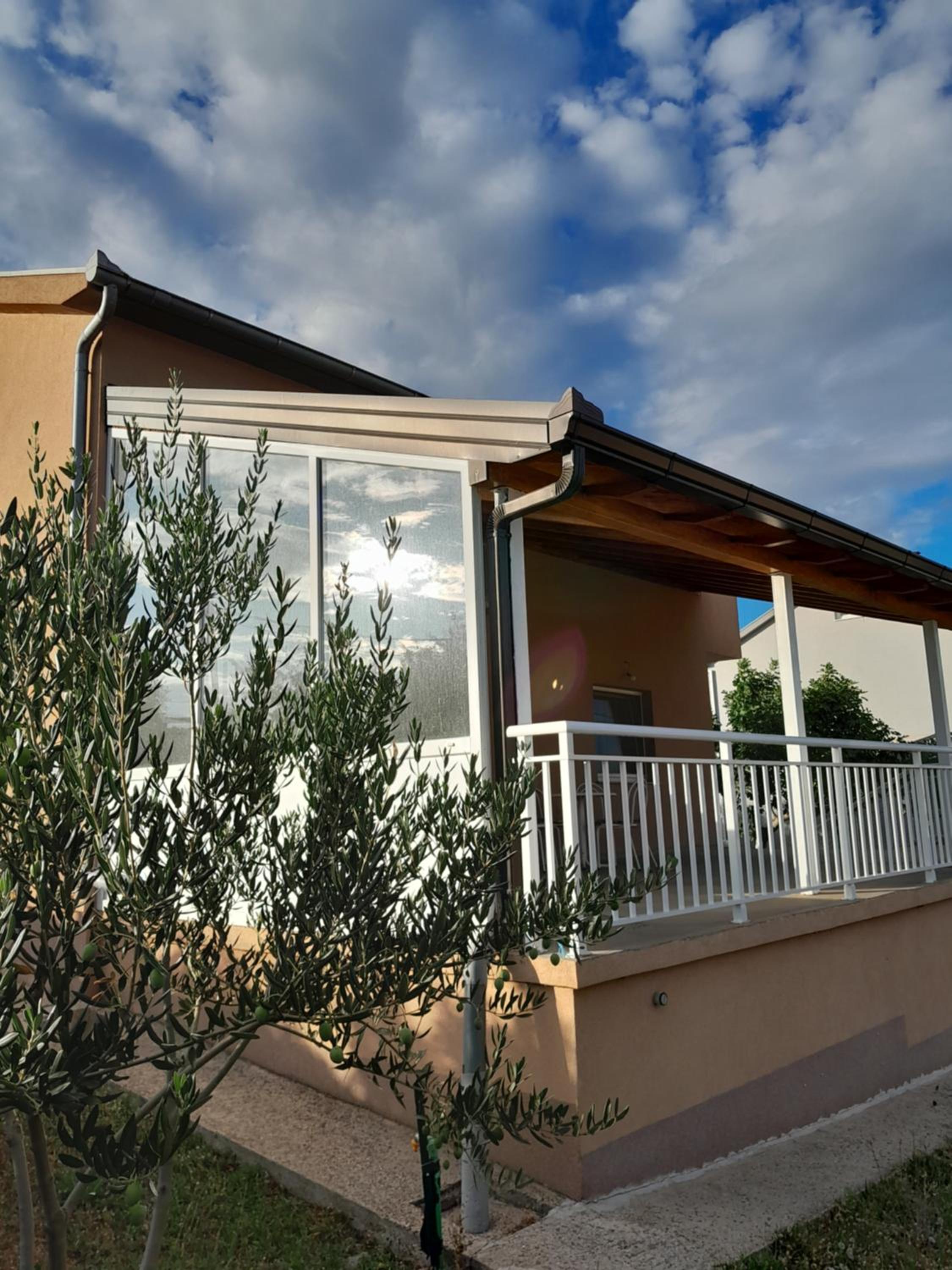 MARIA'S HOUSE