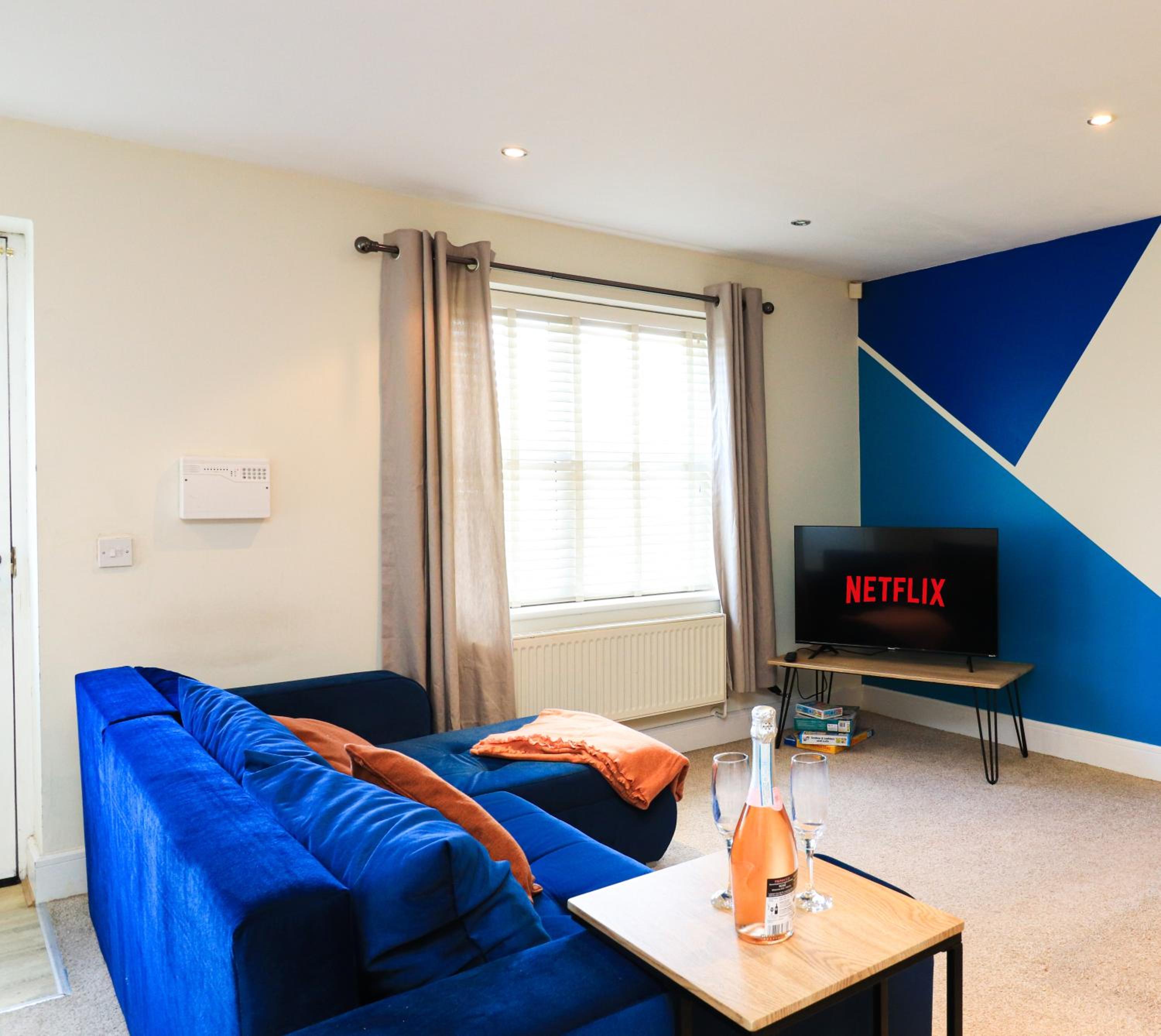 A superb large 1 bedroom apartment in Ramsbottom view 2