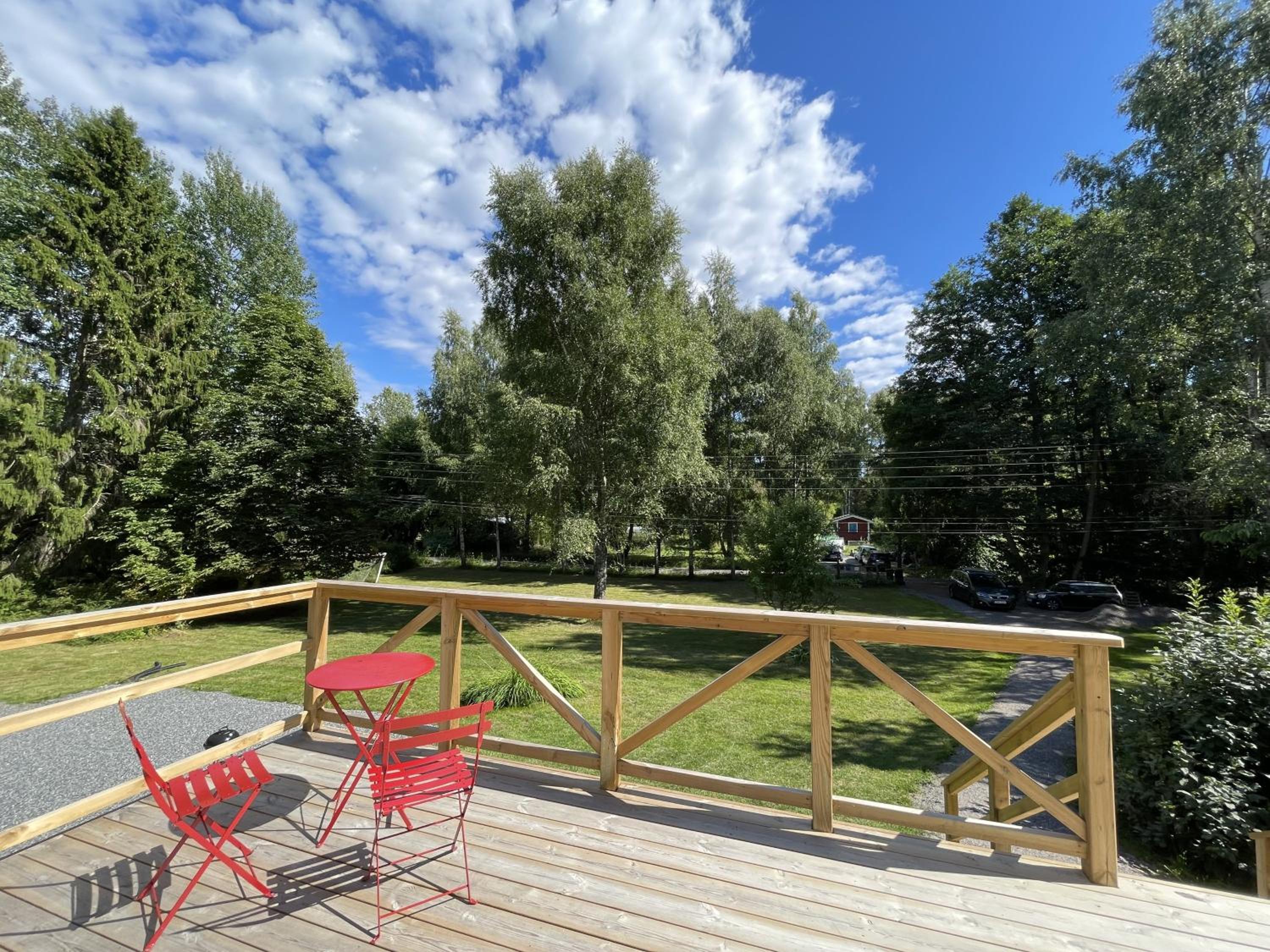 Stockholm archipelago with pool, boat and bikes view 3