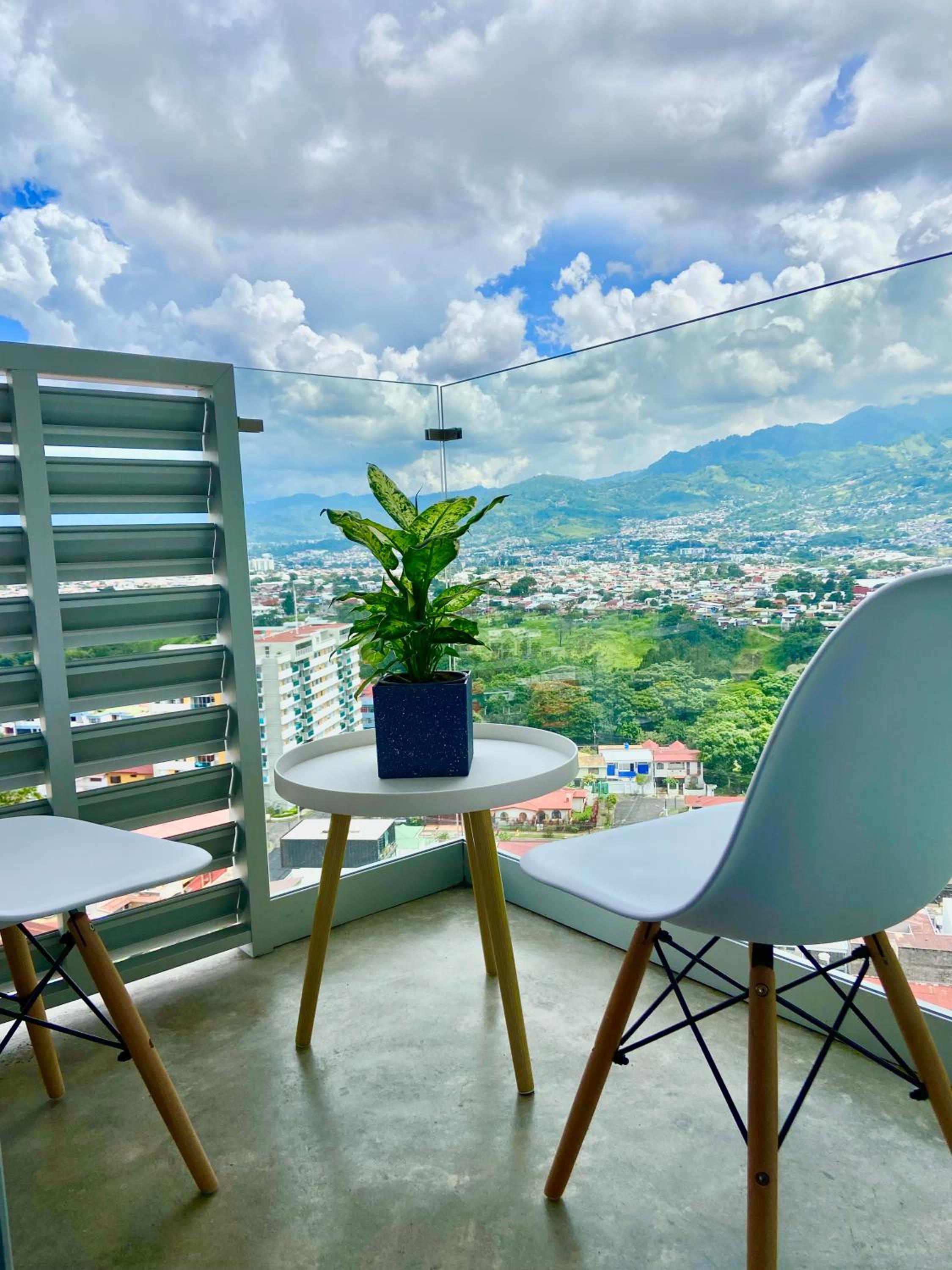 Cómodo y elegante apartamento en fabuloso condo!