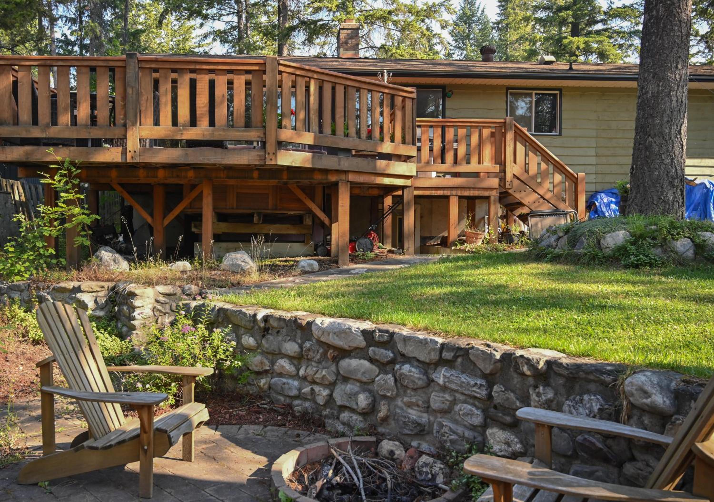 Auberge Kicking Horse Guest House
