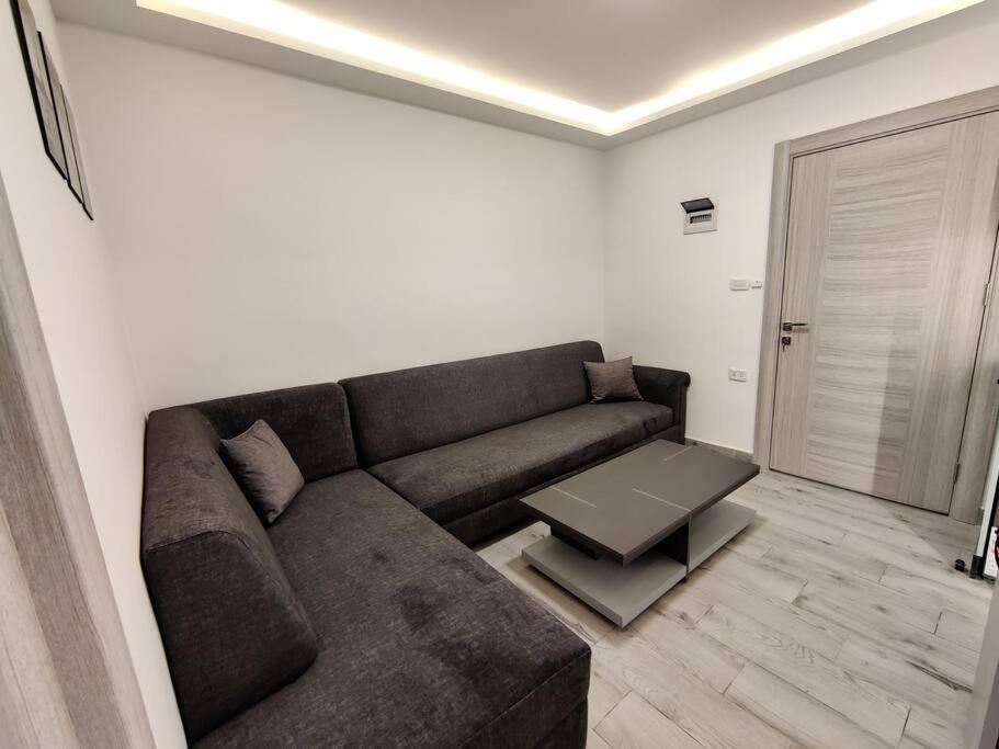 45m luxury room royal view near all services view 3