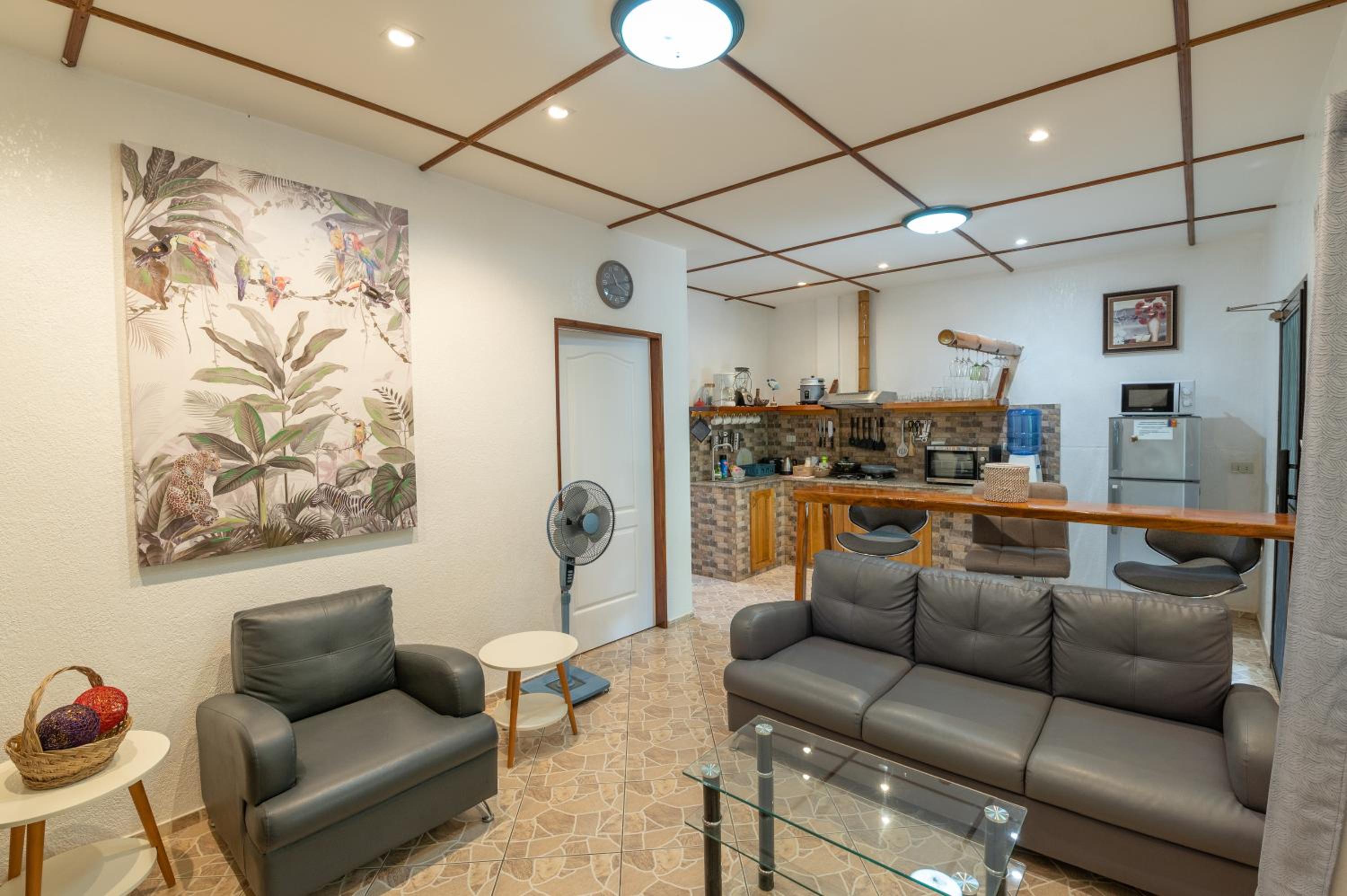 Alona Apartments