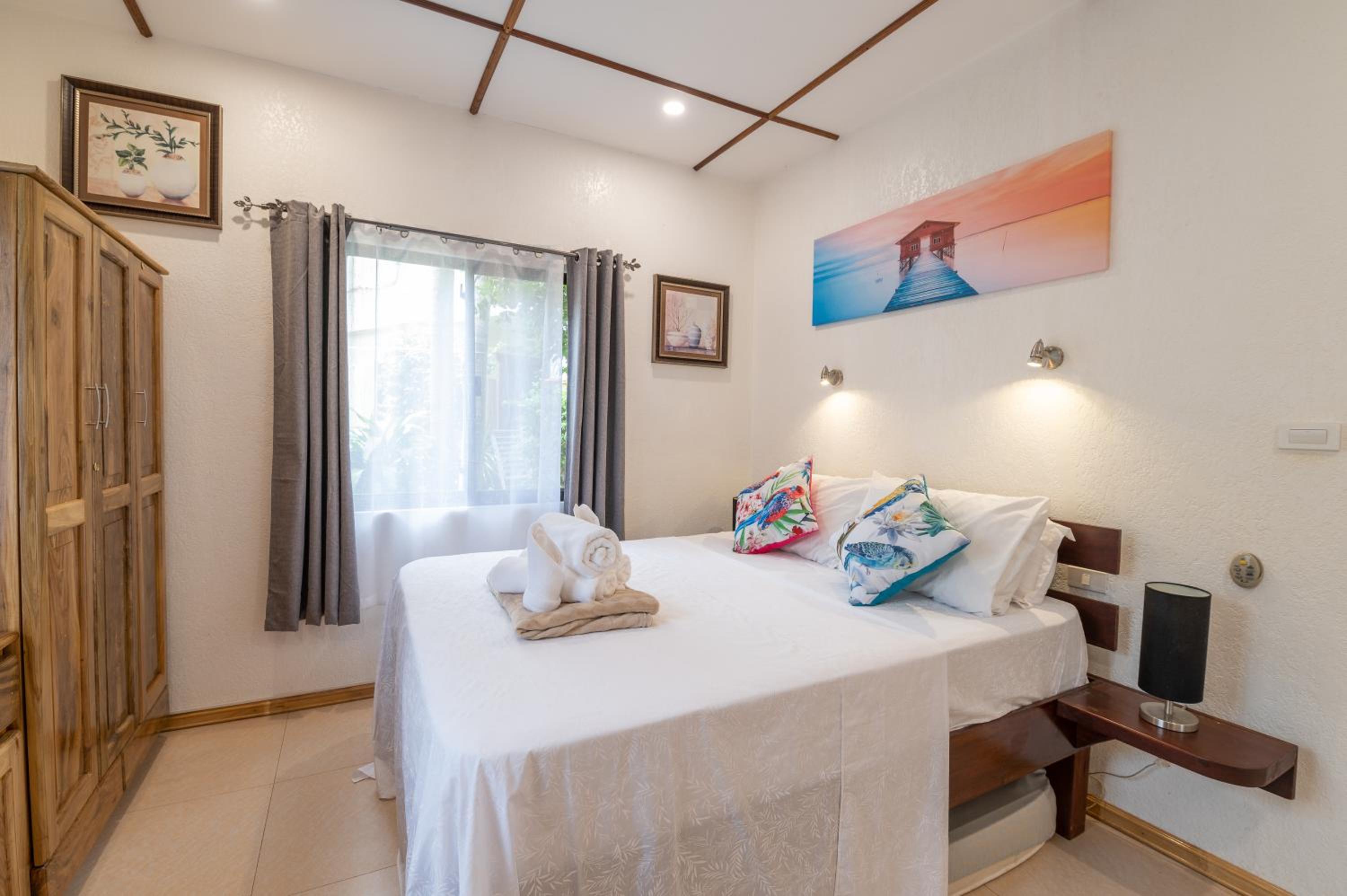 Alona Apartments