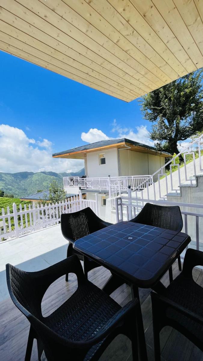 outdoor BBQ area