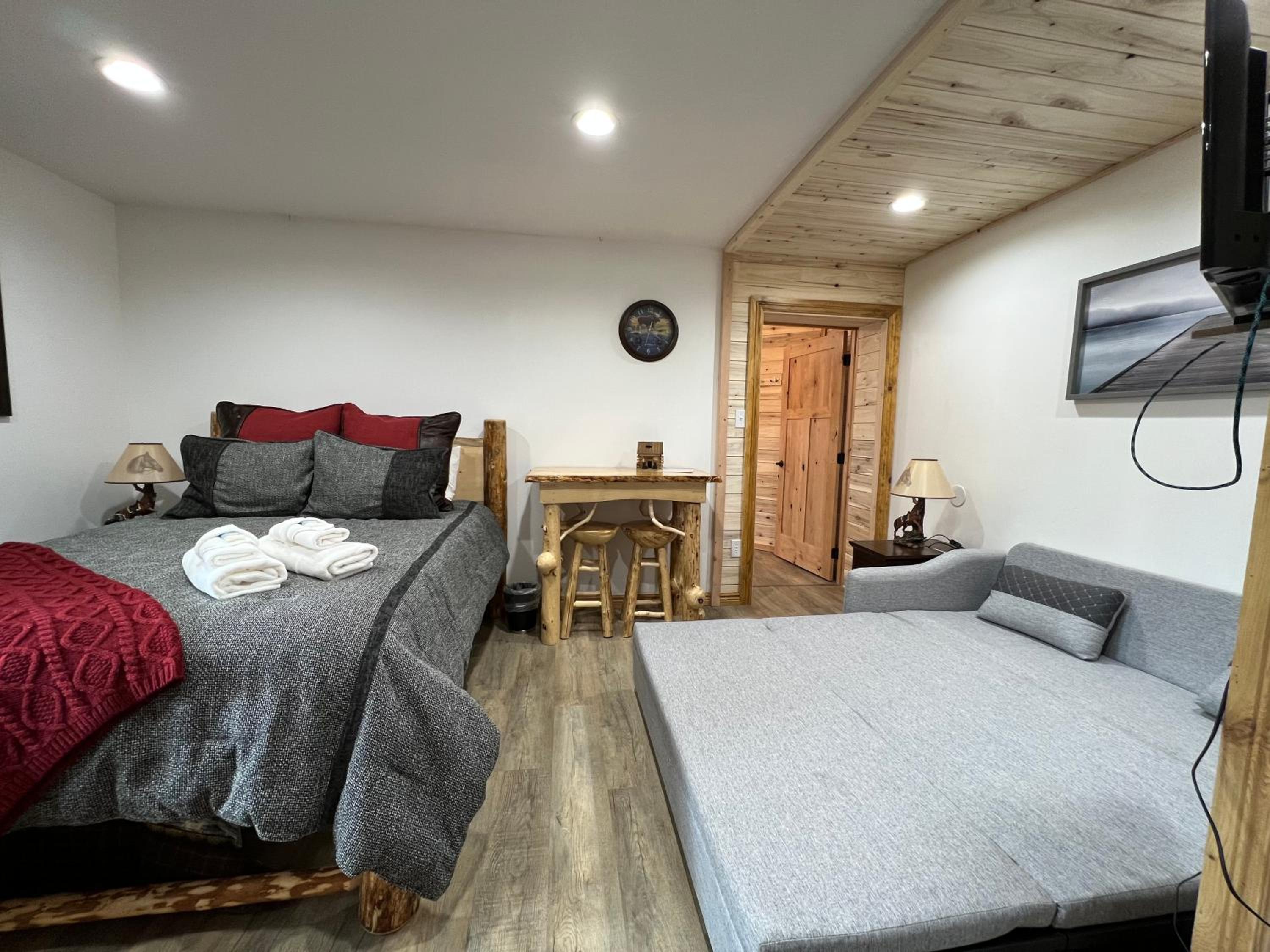 Alaska Knotty Pine B&B