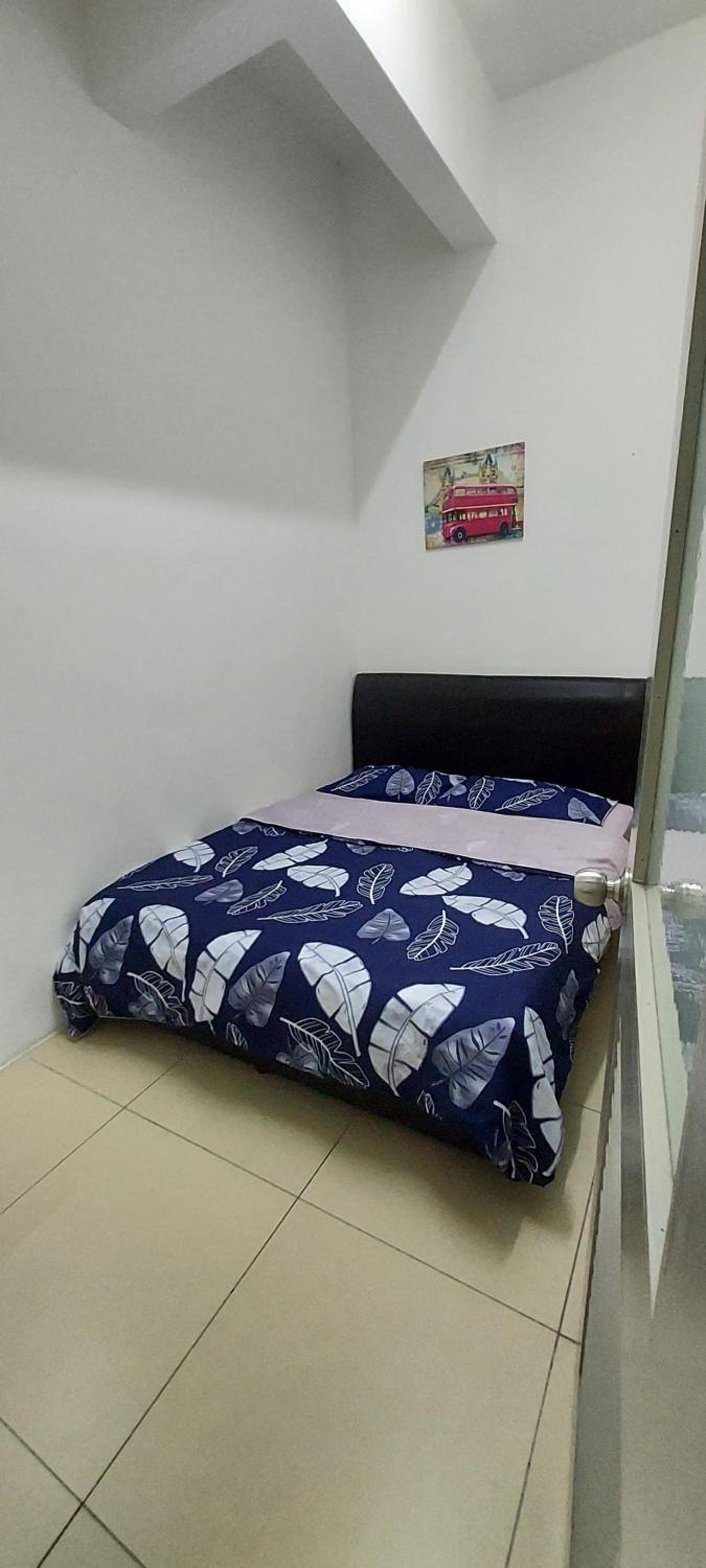 Cameron 3room Golden Hills photo 7