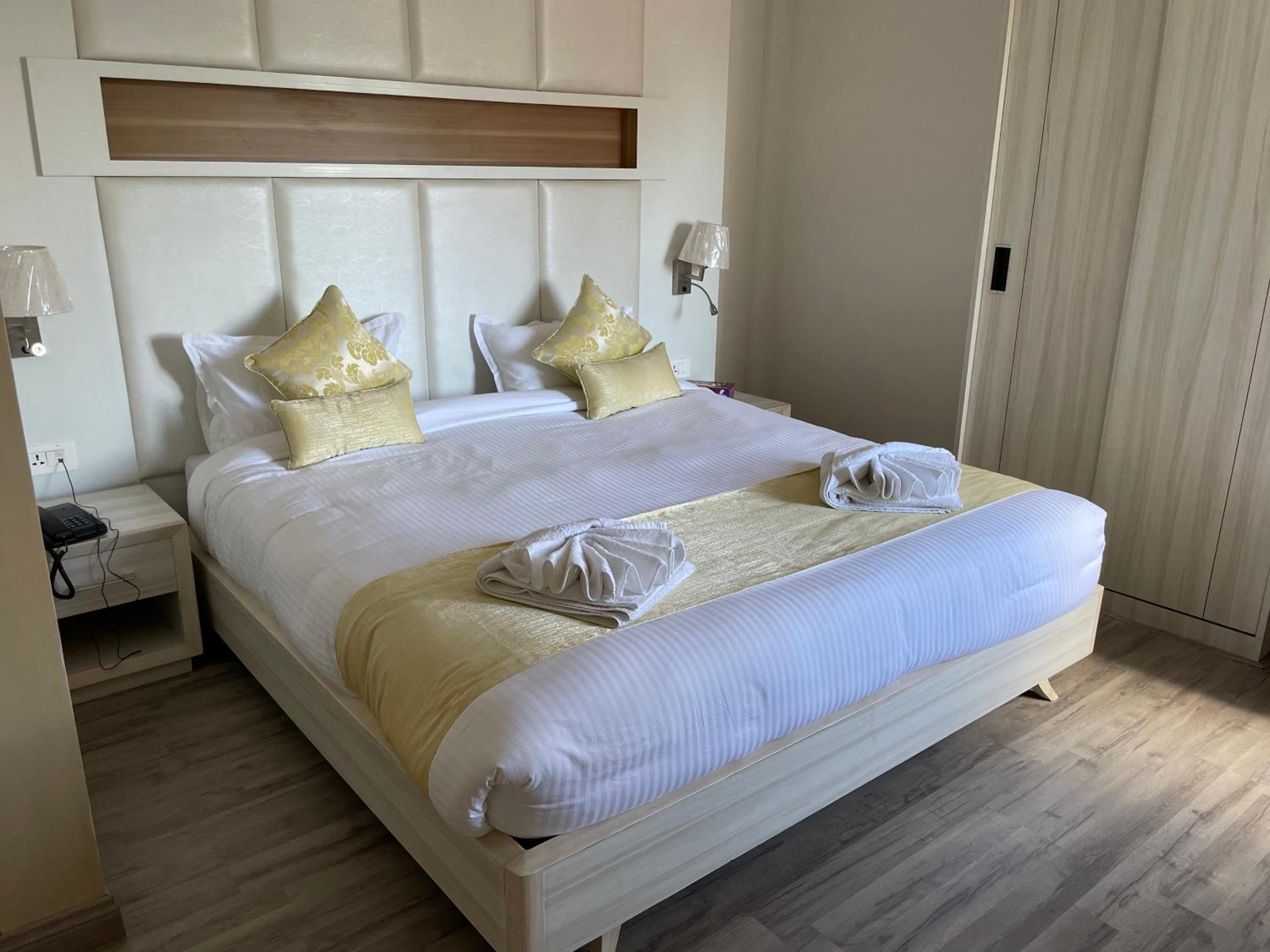 Palmo Holiday Apartments view 4