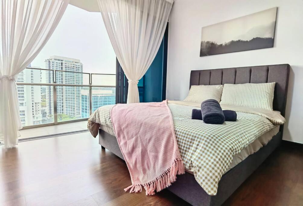 Almas Modern Warm Studio Puteri Harbour BySTAY photo 7