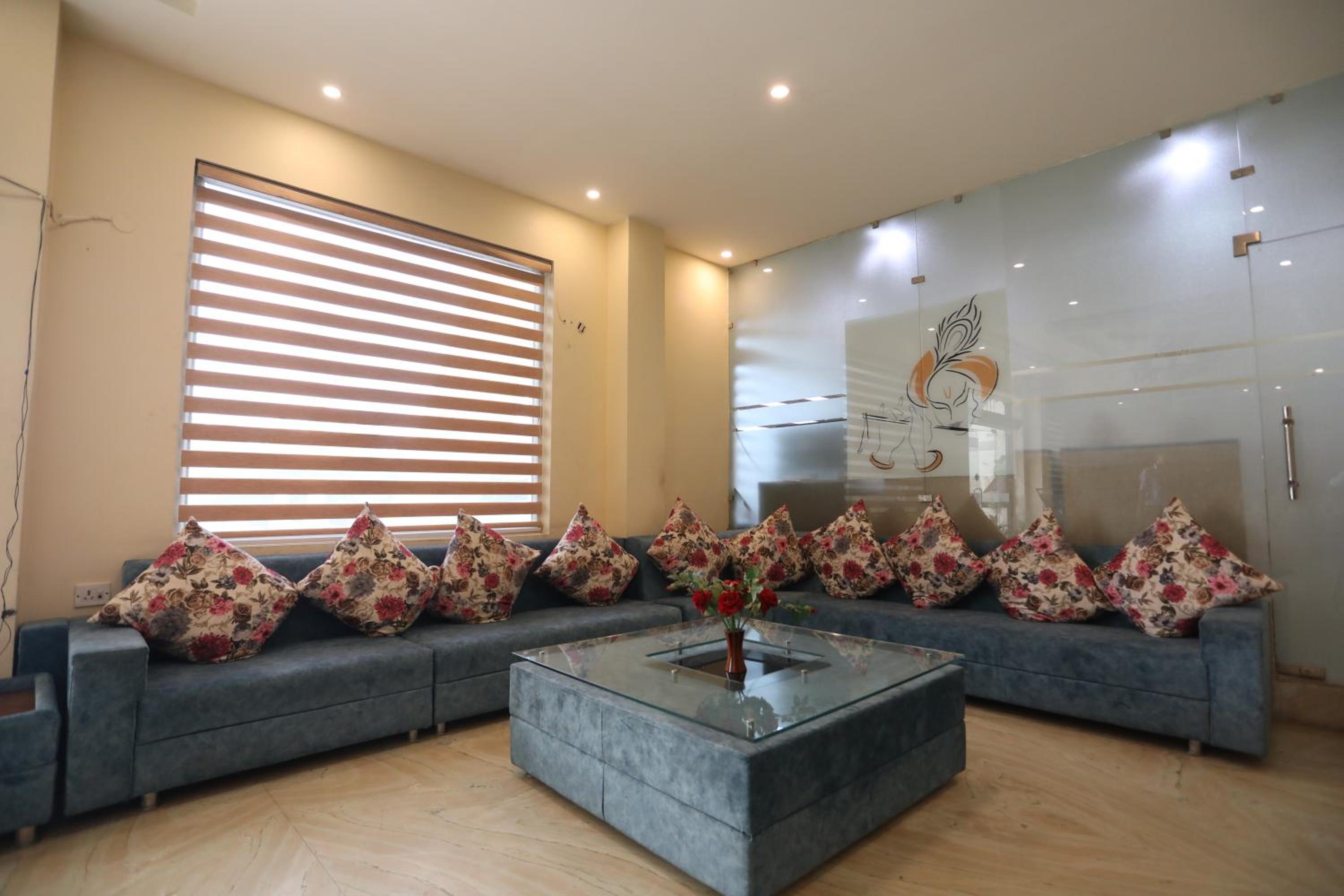 Katra Vacations - HOTEL JAGDISH RESIDENCY - Property Image 1