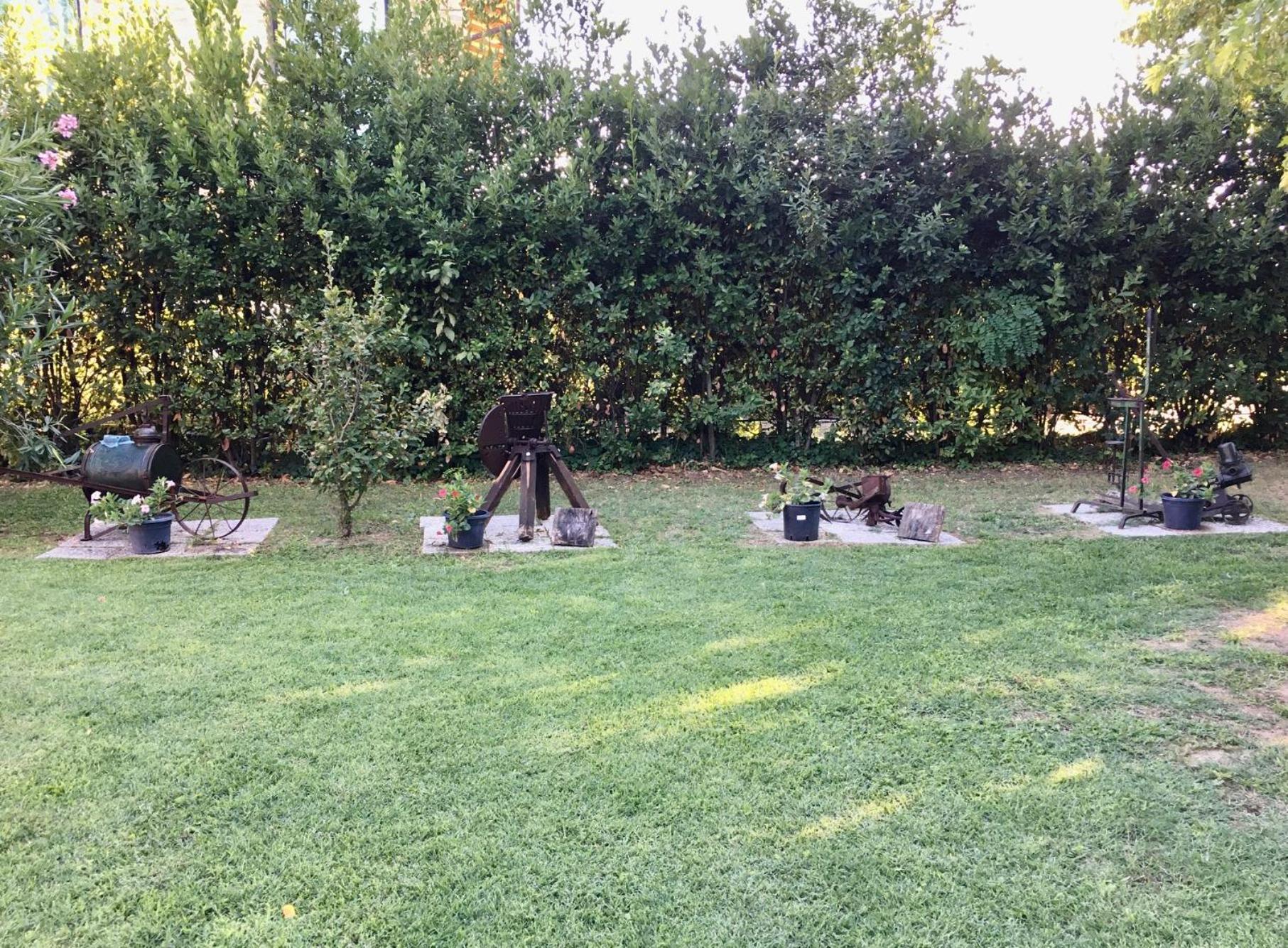 Photo 32