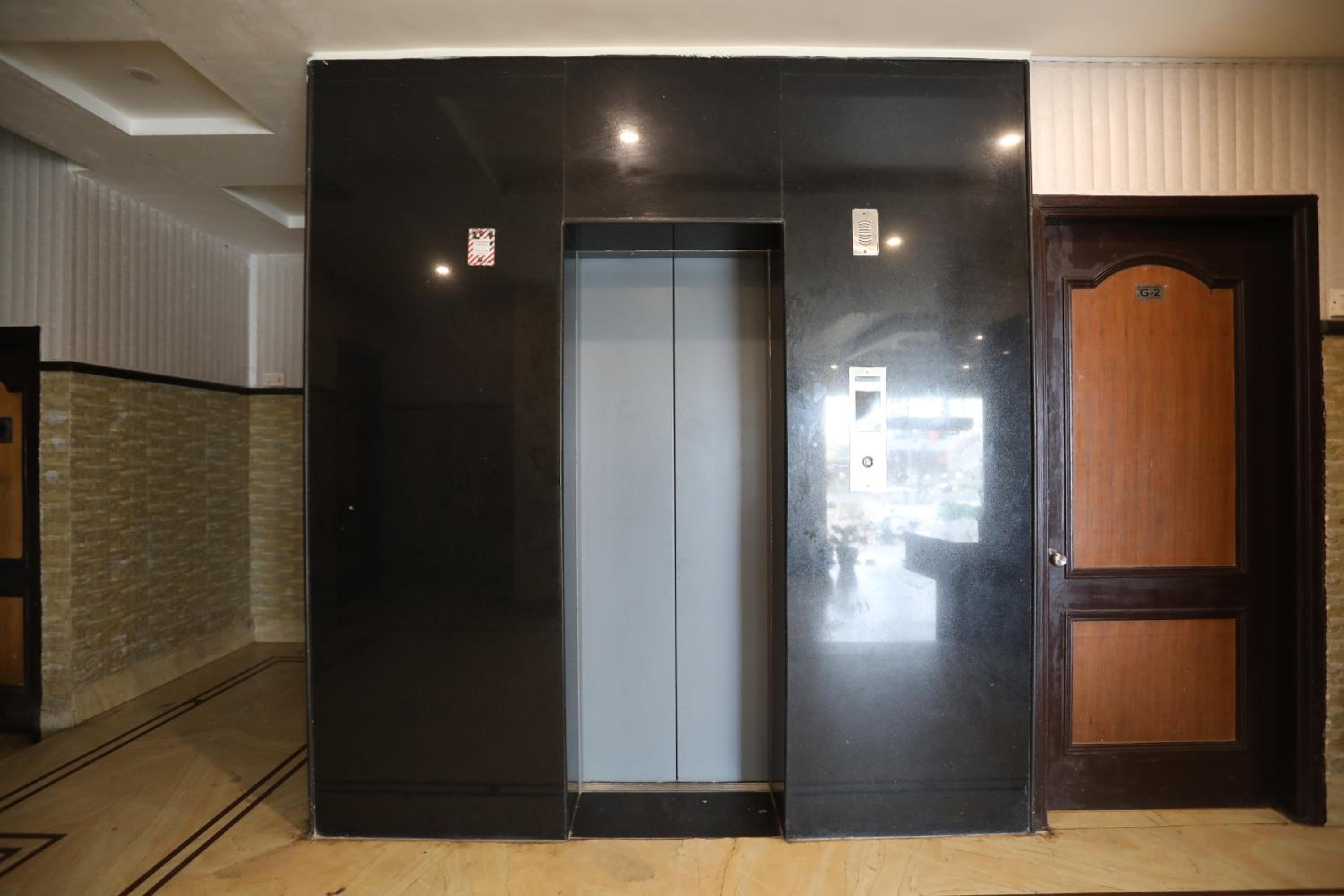 Katra Vacations - HOTEL JAGDISH RESIDENCY - Property Image 1
