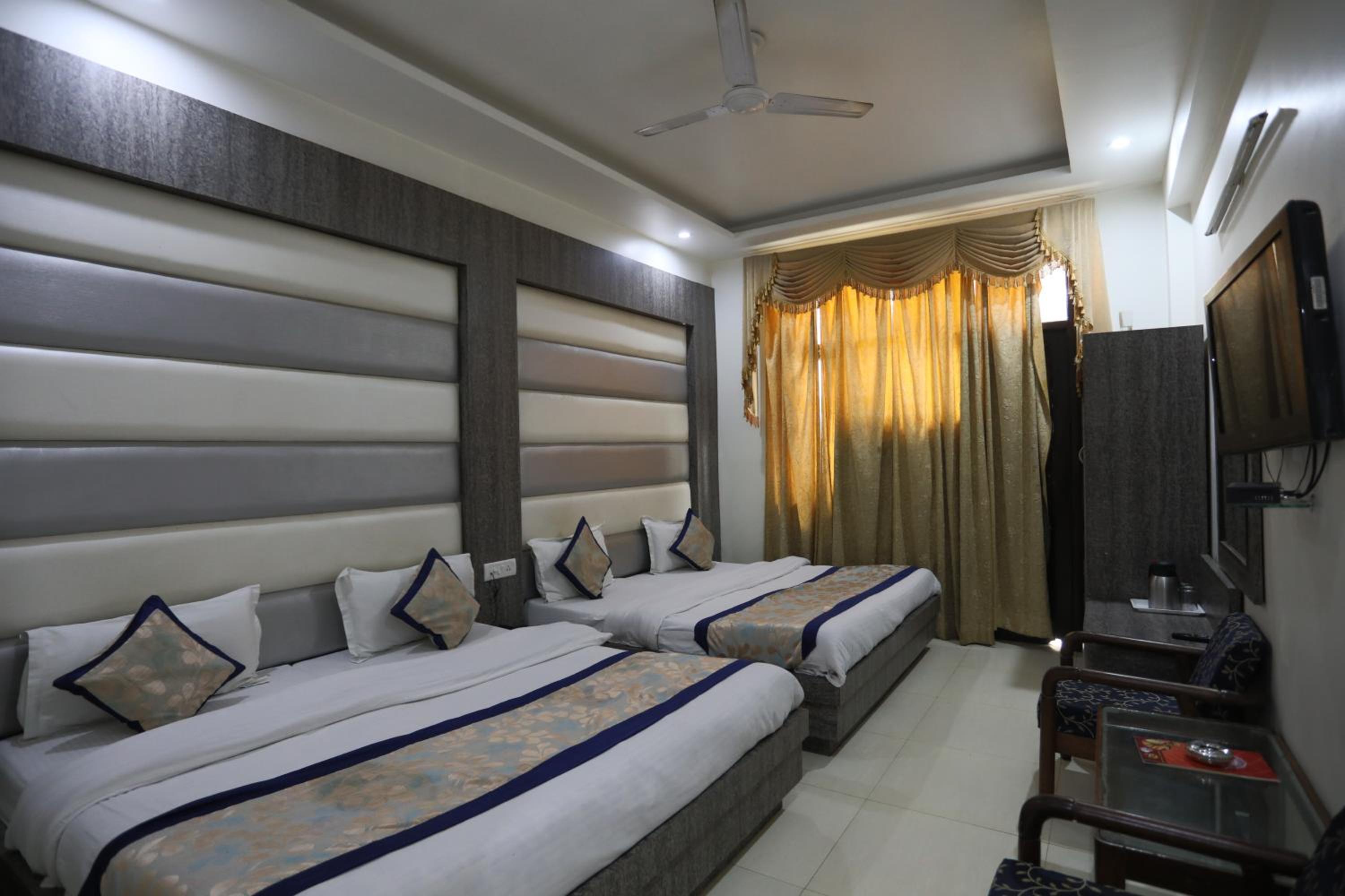 Katra Vacations - HOTEL JAGDISH RESIDENCY - Property Image 6